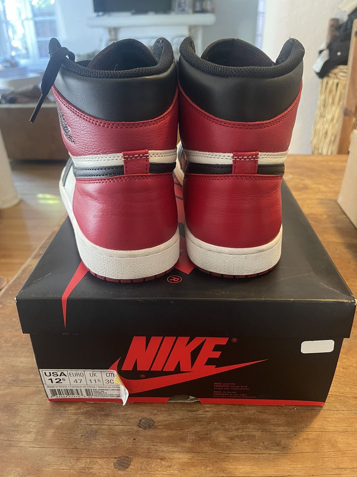 Jordan Brand Jordan 1 High Top Bred Toe Size US 12.5 / EU 45-46 - 4 Thumbnail