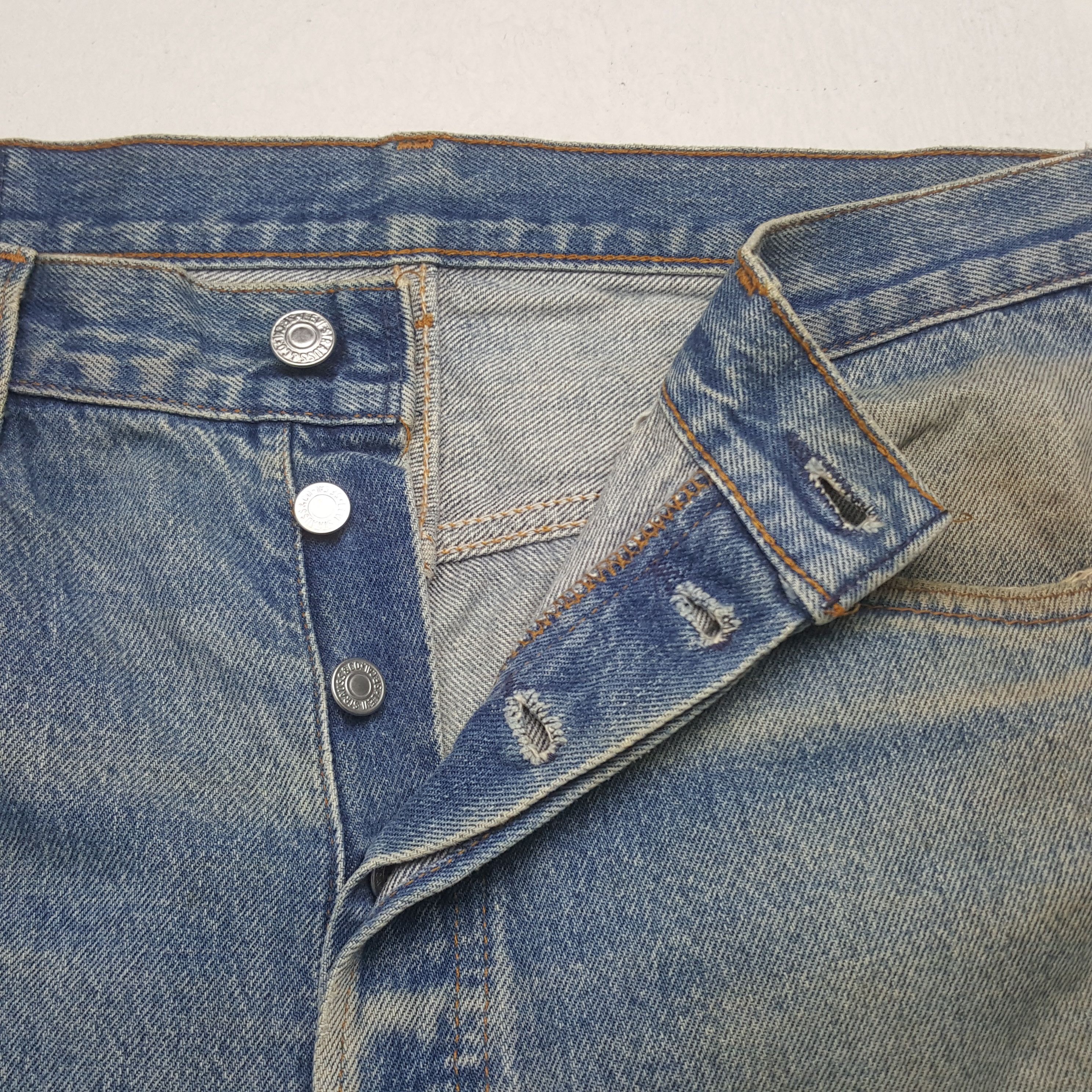 Levi's Vintage Levi's 90's Distressed Denim Jeans RR9 Size US 33 - 7 Thumbnail