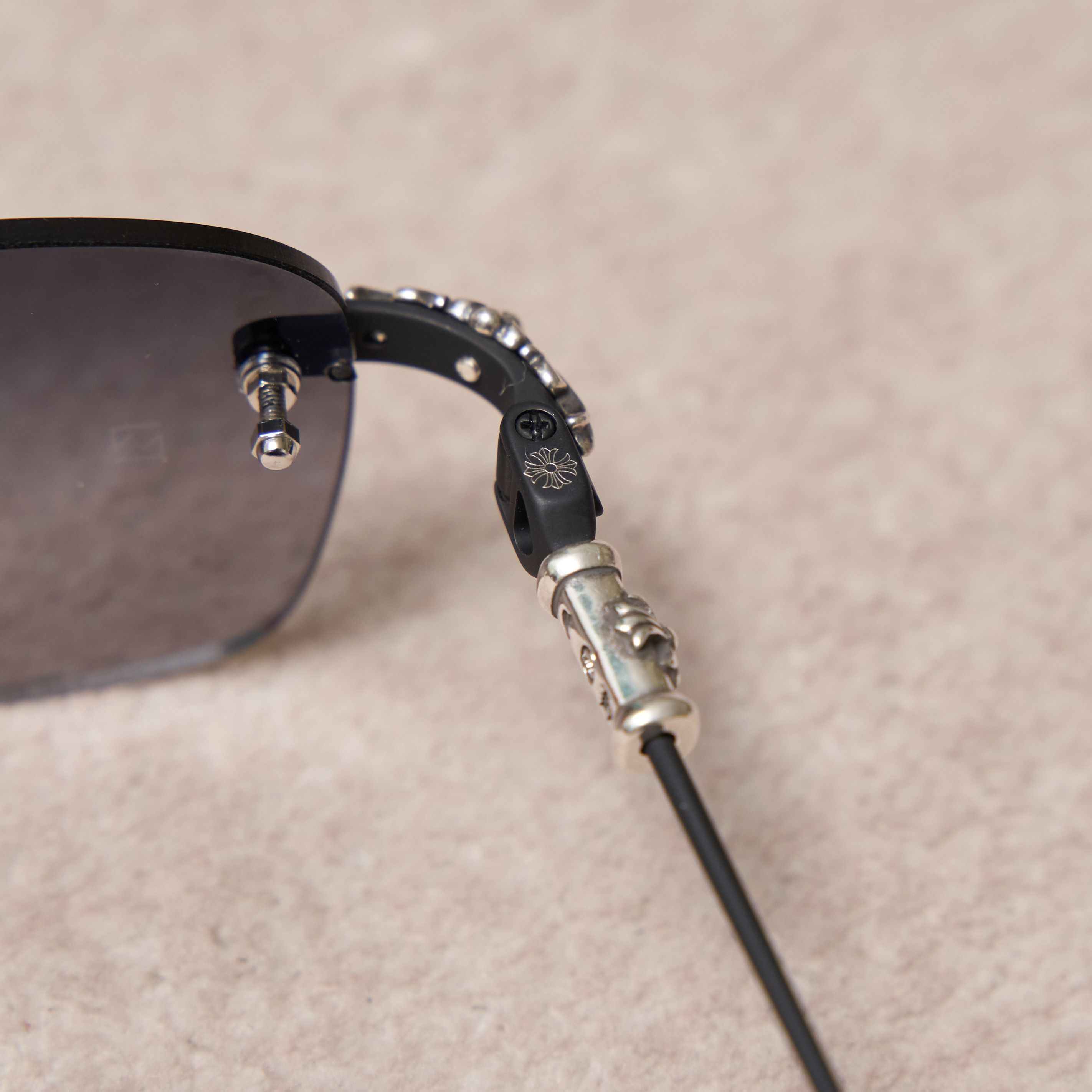 Chrome Hearts CHROME HEARTS PILLS III MATTE BLACK SUN Size ONE SIZE - 7 Thumbnail