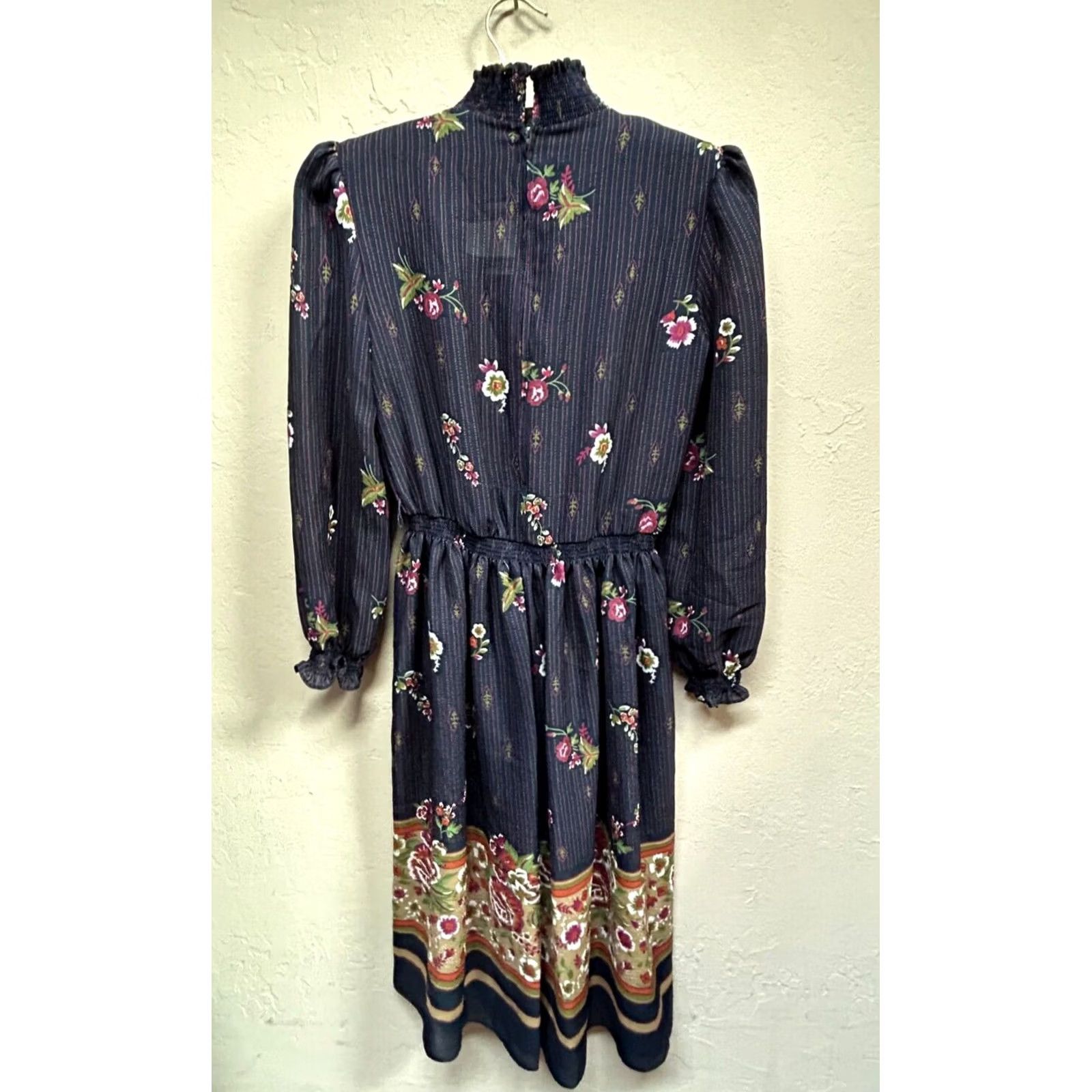 Vintage LF Petite Vintage Union Made Floral Print Mock Neck Ruffle Dress Size 6 Navy Dress Size 3XL / US 20-22 - 2 Thumbnail