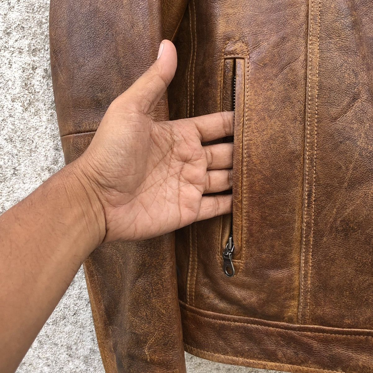 Vintage Vintage 90s Cow Real Leather Rider's Jacket By Uniqlo Size US M / EU 48-50 / 2 - 11 Thumbnail