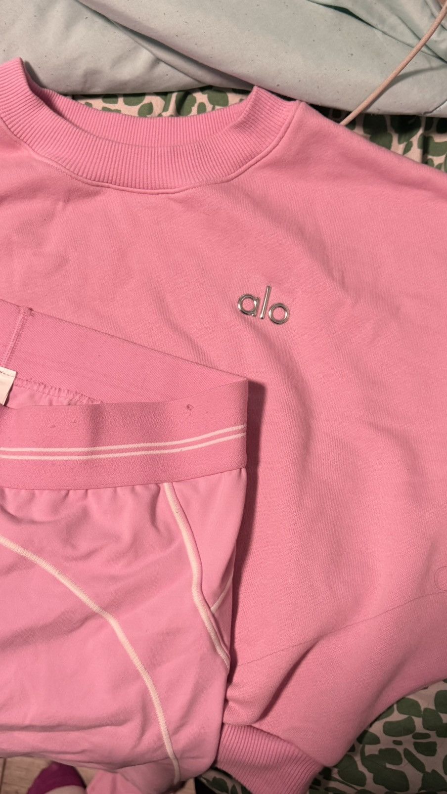 Alo Yoga Pink alo set Size S / US 4 / IT 40 - 3 Thumbnail