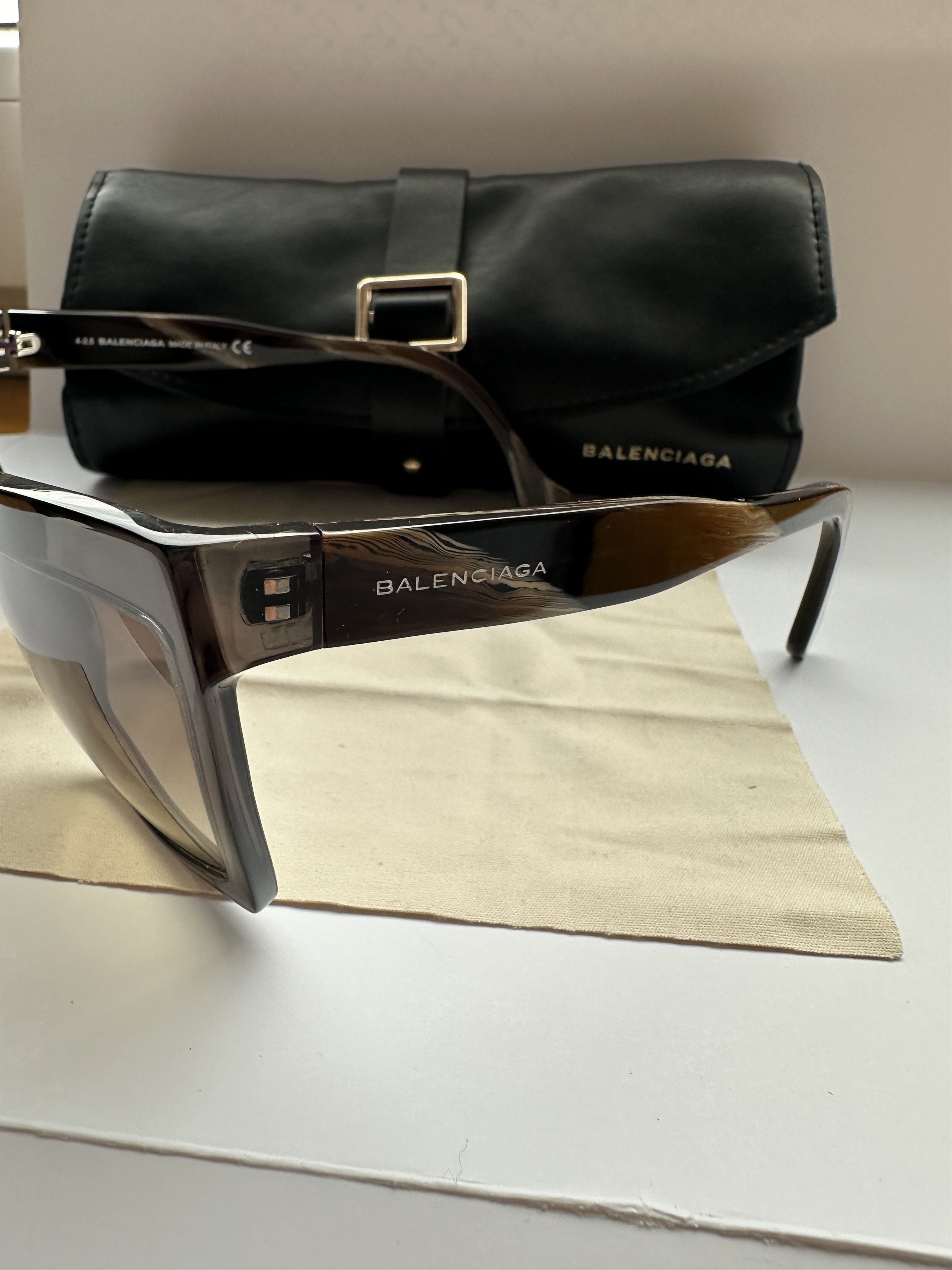 Balenciaga Balenciaga BA89 Vintage Sunglasses Size ONE SIZE - 3 Thumbnail