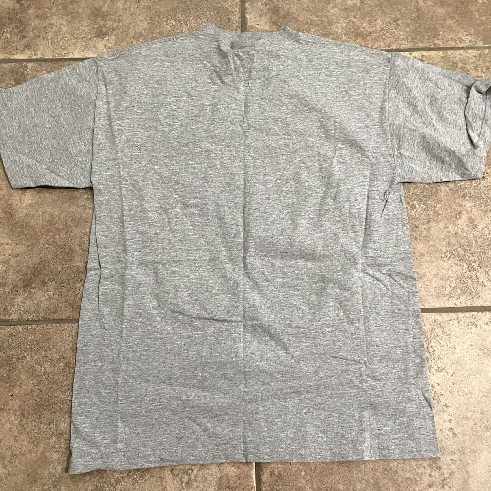 Vintage VINTAGE SpongeBob SquarePants Gray Cotton Tee Mens L USA Shirt Size US 33 - 5 Thumbnail