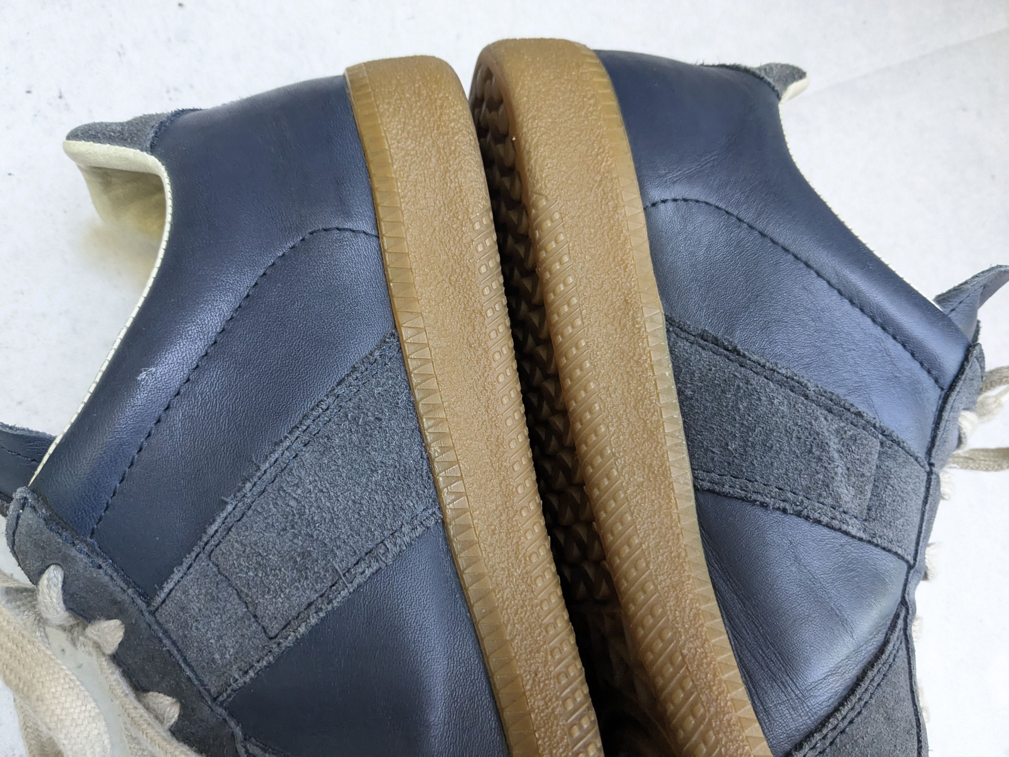 Maison Margiela Maison Margiela Replica GAT Navy Blue 7 40 Low Tops Size US 7 / EU 40 - 14 Thumbnail