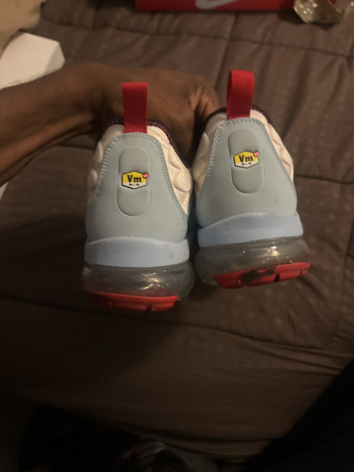Nike Nike VaporMax Chi City Colors Size US 10 / EU 43 - 2 Thumbnail