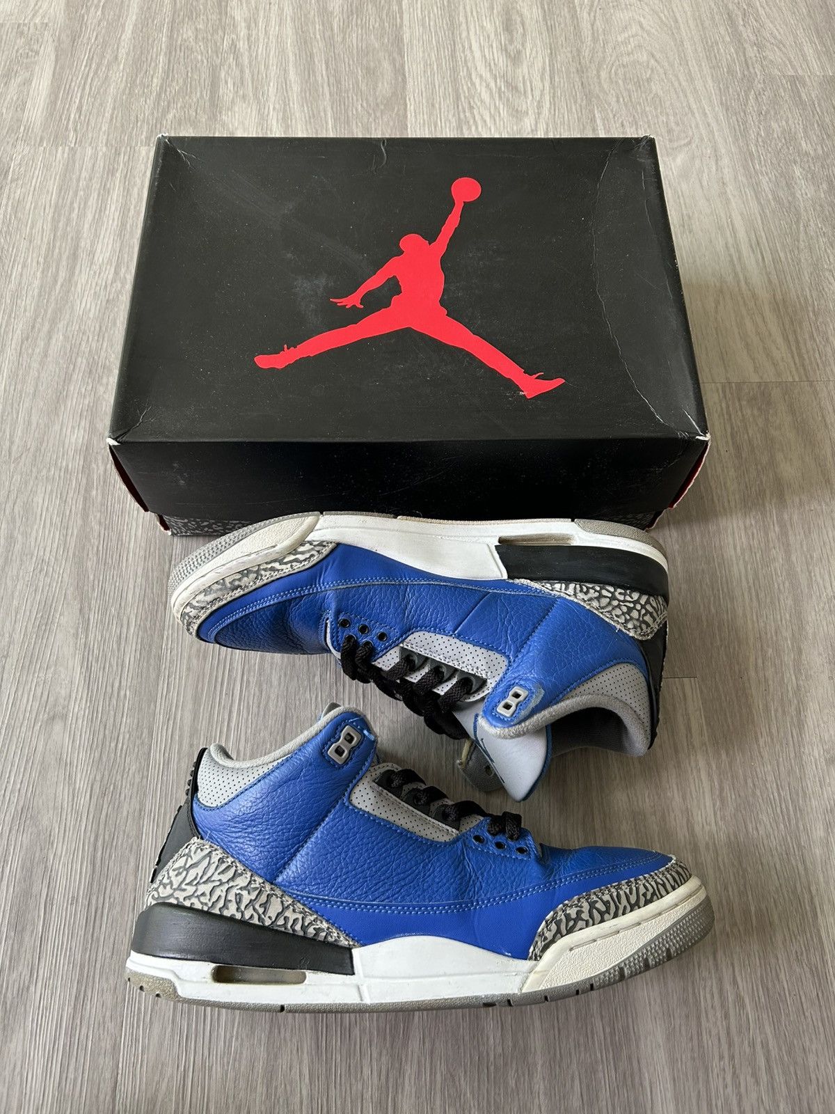Jordan Brand Air Jordan Retro 3 Varsity Royal Size 11 Size US 11 / EU 44 - 1 Thumbnail