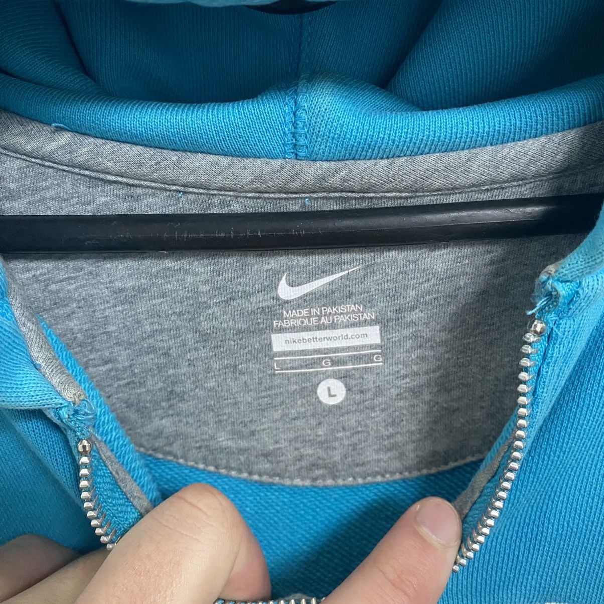 Nike Vintage Nike Zip Hoodie Big Logo Center Swoosh Y2K 90s Size US L / EU 52-54 / 3 - 9 Thumbnail