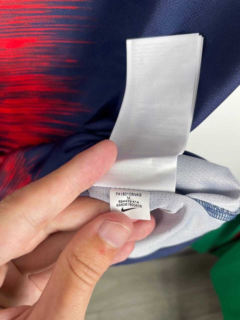 Japanese Brand × Nike BNWT 2018-2019 Nike PSG Home Soccer Jersey T-Shirt Y2K Size US M / EU 48-50 / 2 - 10 Thumbnail