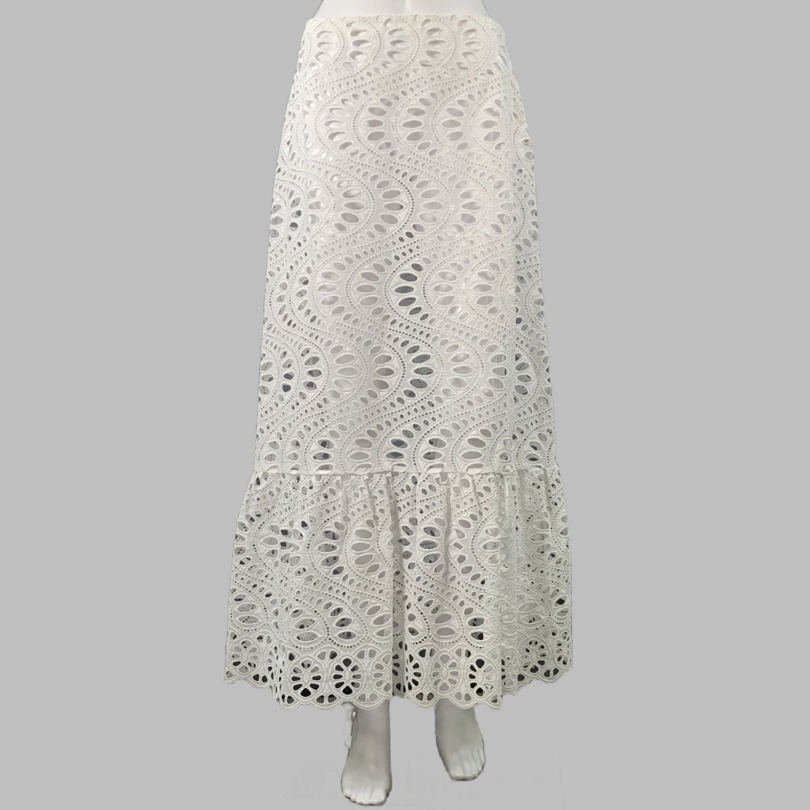 Giambattista Valli GIAMBATTISTA VALLI Size M Black Eyelet Crop Top Skirt Set Size 30" / US 8 / IT 44 - 3 Thumbnail