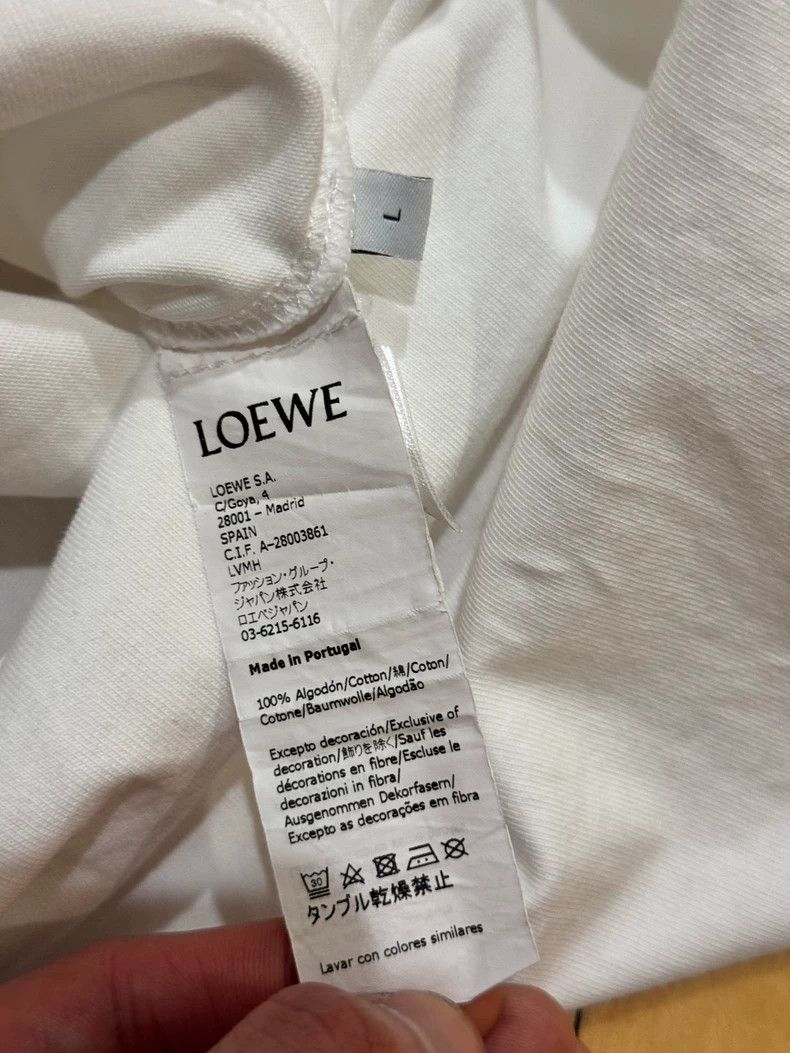 Loewe loewe white short sleeves 2504-Nextarrow Size US L / EU 52-54 / 3 - 5 Thumbnail