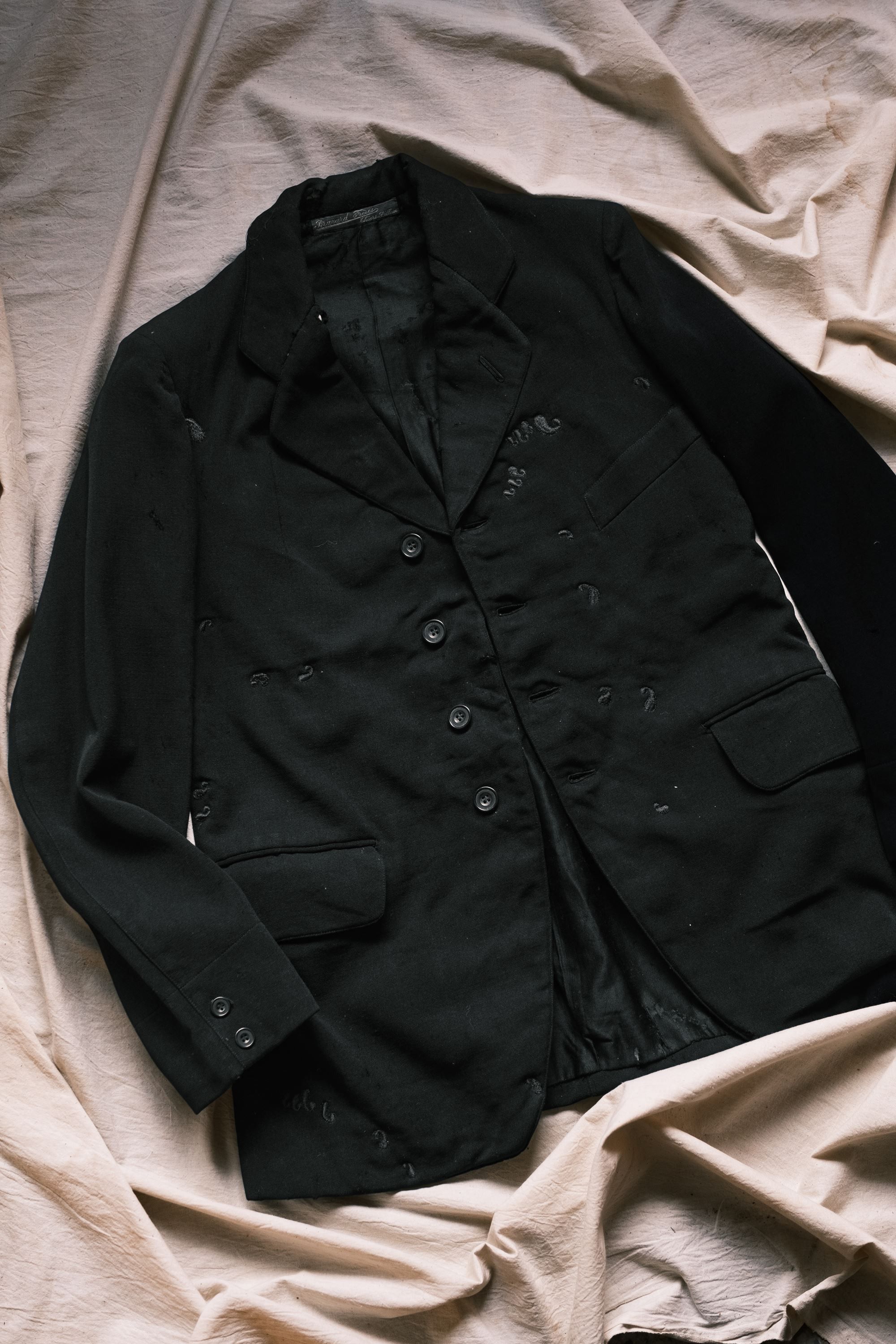 Vintage 1930s Vintage French Wool Sack Coat with Embroidery Repair Size 42R - 1 Thumbnail