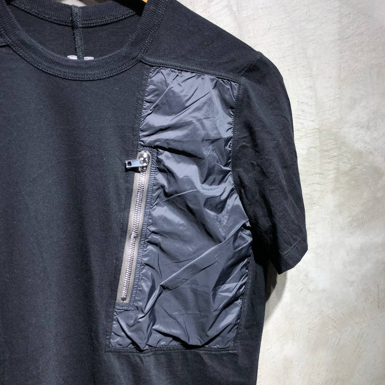 Rick Owens Rick Owens Short sleeve zip pocket black on black tee Size US S / EU 44-46 / 1 - 2 Thumbnail
