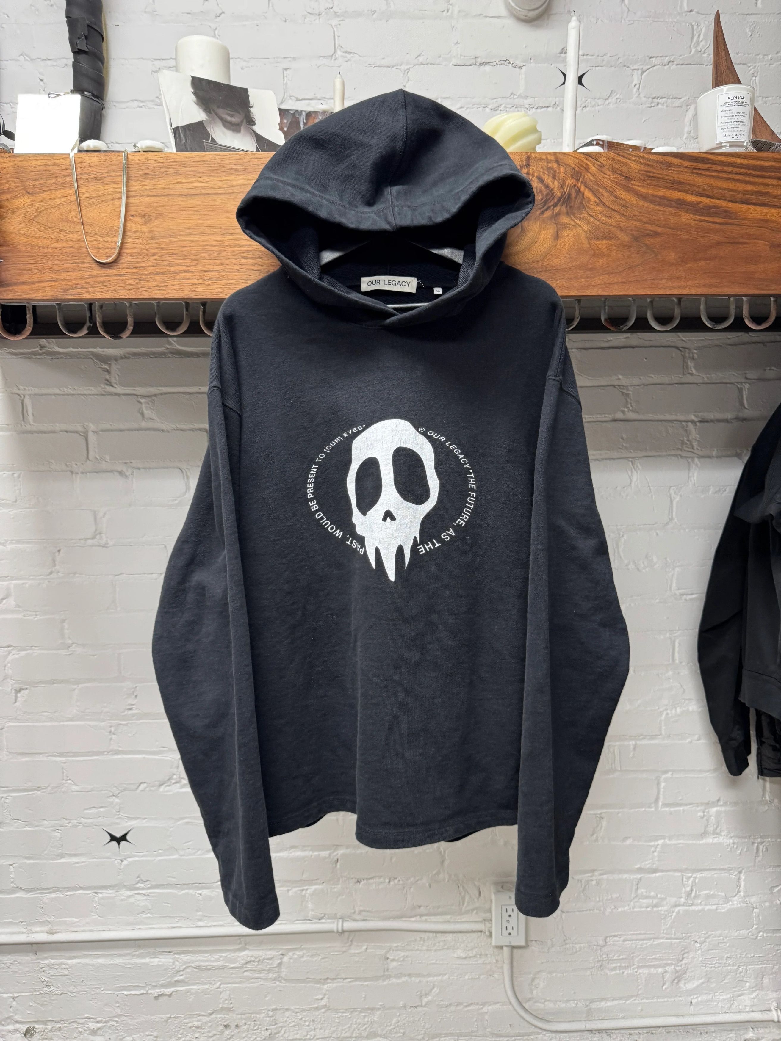 Our Legacy OUR LEGACY SLASHED BASE SWEAT - COLLAGE SCHOOL PRINT