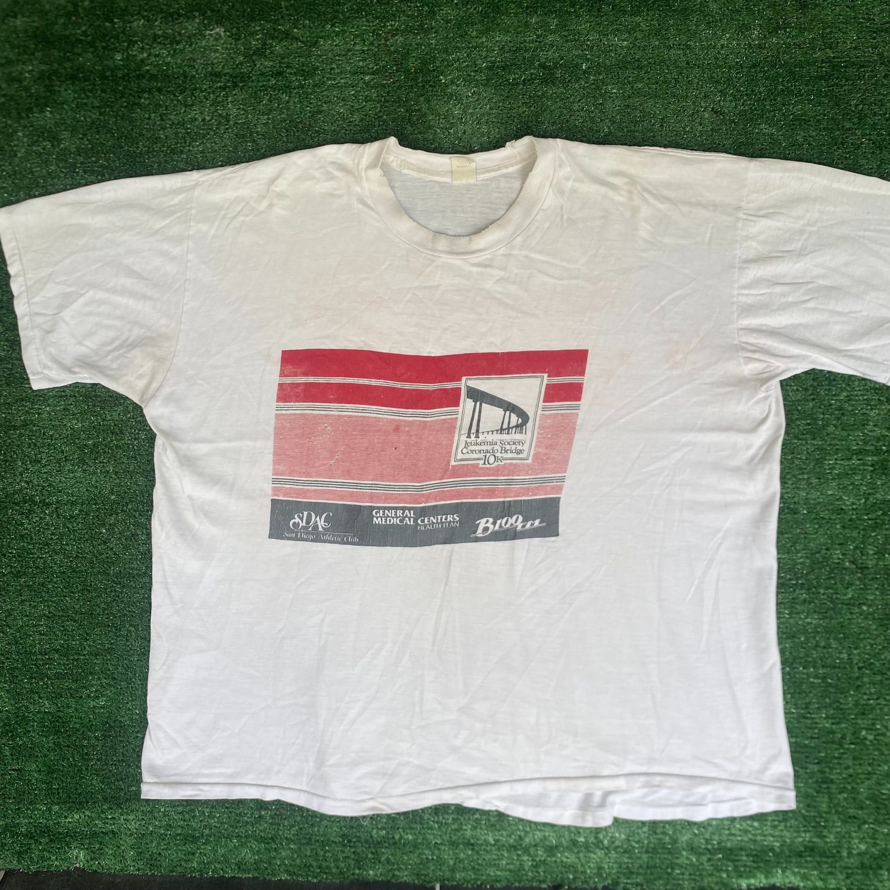 Nike Vintage 80s Nike Running Shirt Marathon Single Stitch Tee Size US XL / EU 56 / 4 - 1 Thumbnail