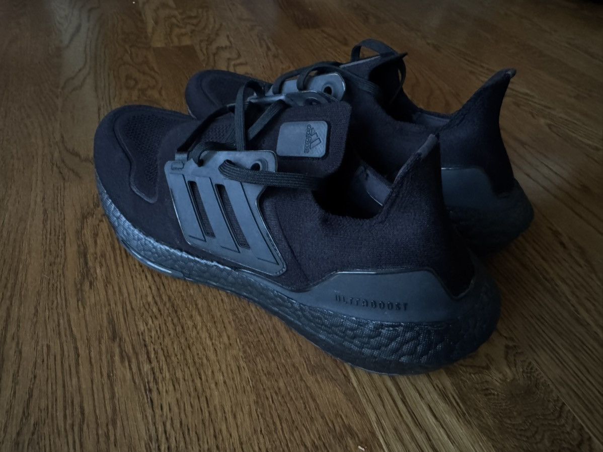 Adidas 11 Ultraboost Triple Black 22 1.0 DNA 5.0 2 20 21 1 350 Size US 11 / EU 44 - 2 Thumbnail