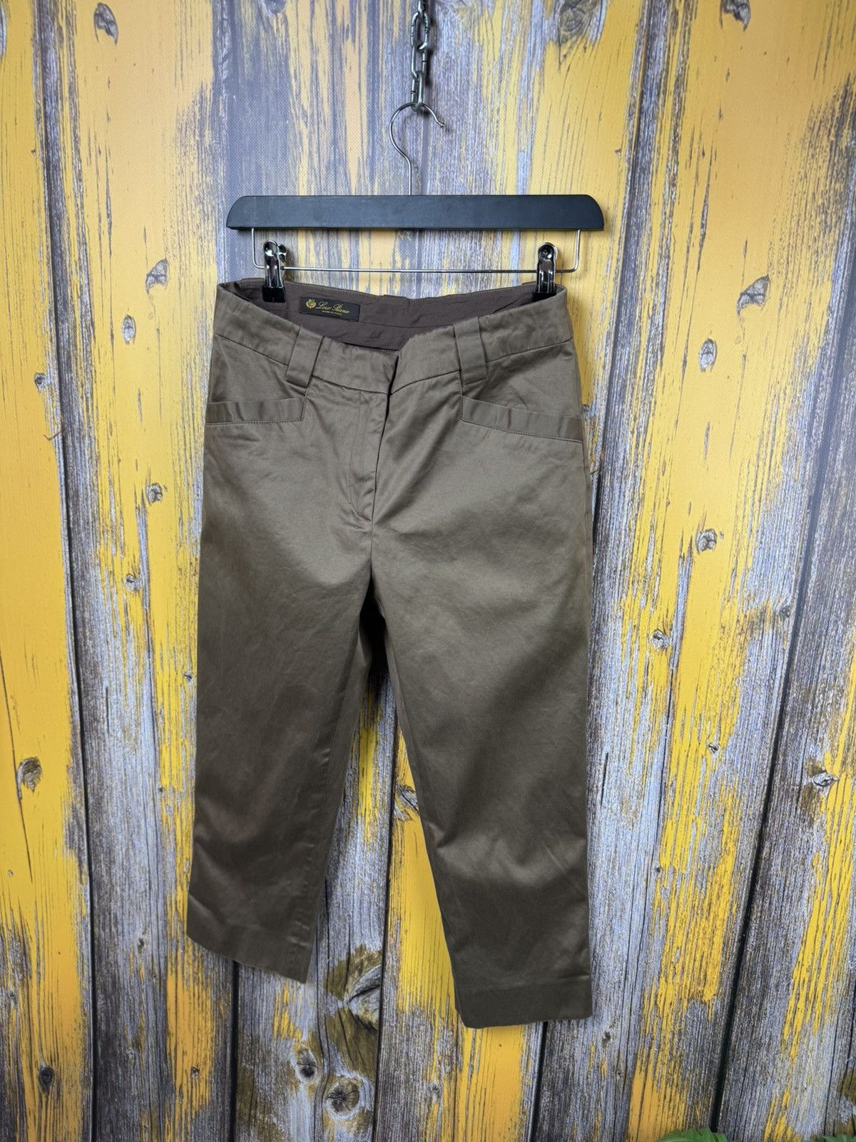 Loro Piana Capri Loro Piana Vintage with buttons at the bottom Size 28" / US 6 / IT 42 - 6 Thumbnail