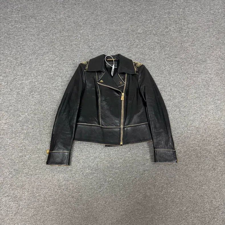 Versace Versace Reworked zipper Venus rivet leather jacket coat Size US XXS / EU 40 - 1 Thumbnail