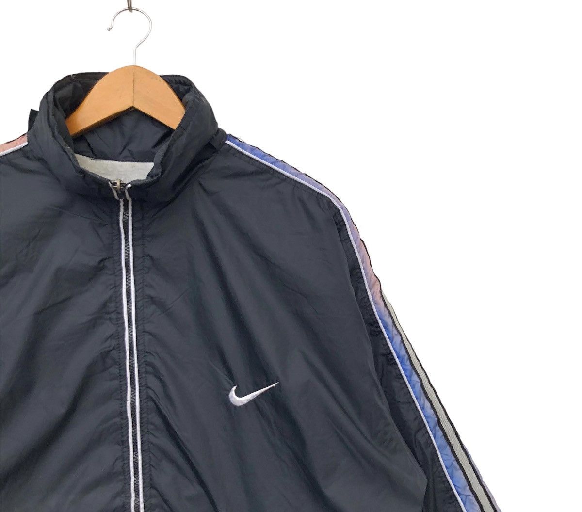 Japanese Brand Vintage 90s Nike Air Swoosh Reversible Jacket | L | Swag Size US L / EU 52-54 / 3 - 3 Thumbnail