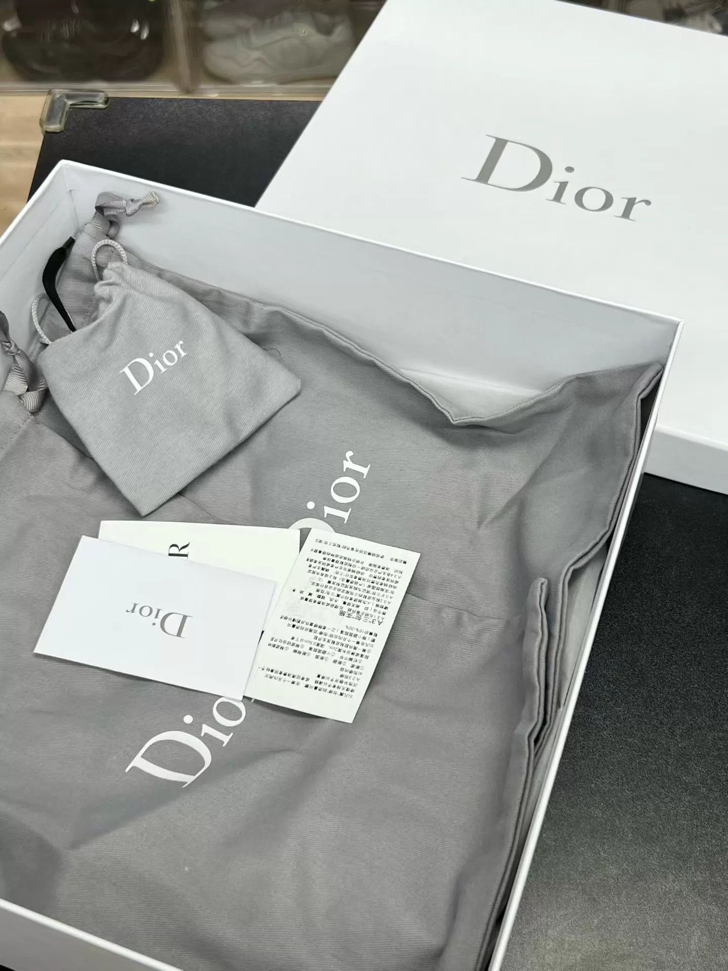 Dior DIOR D-Connect Black Low-Top 37.5 (Original Box) Size US 7 / IT 37 - 9 Thumbnail
