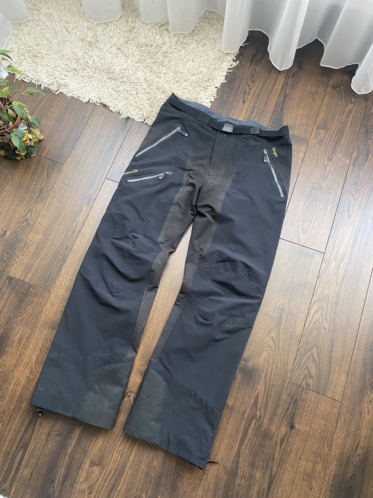 Image of Goretex x Norrona Pants Snowboard Narvik 3 Ski in Black, Men's (Size 36)