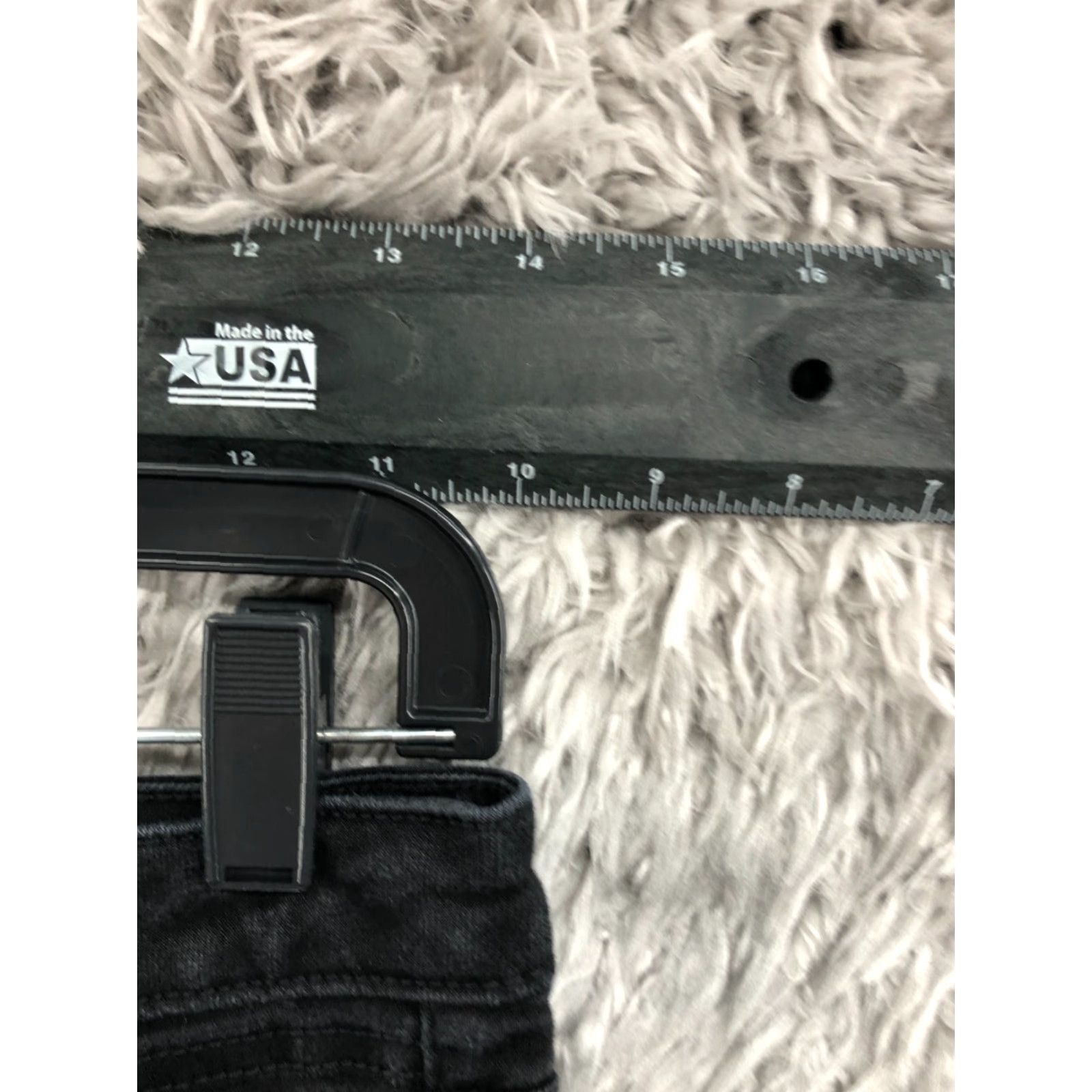 Vera Wang Vera Wang Simply Vera Wang Jeans Mid Rise Black Denim Skinny 27in Inseam 2 Womens Regular Fit 5-Pocket casual? Size 26" / US 2 / IT 38 - 2 Thumbnail
