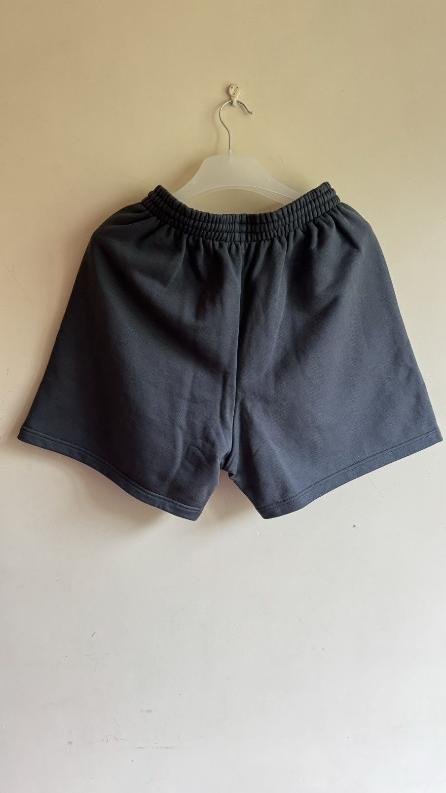 Balenciaga Balenciaga dark grey political sweat shorts Size US 31 - 2 Thumbnail