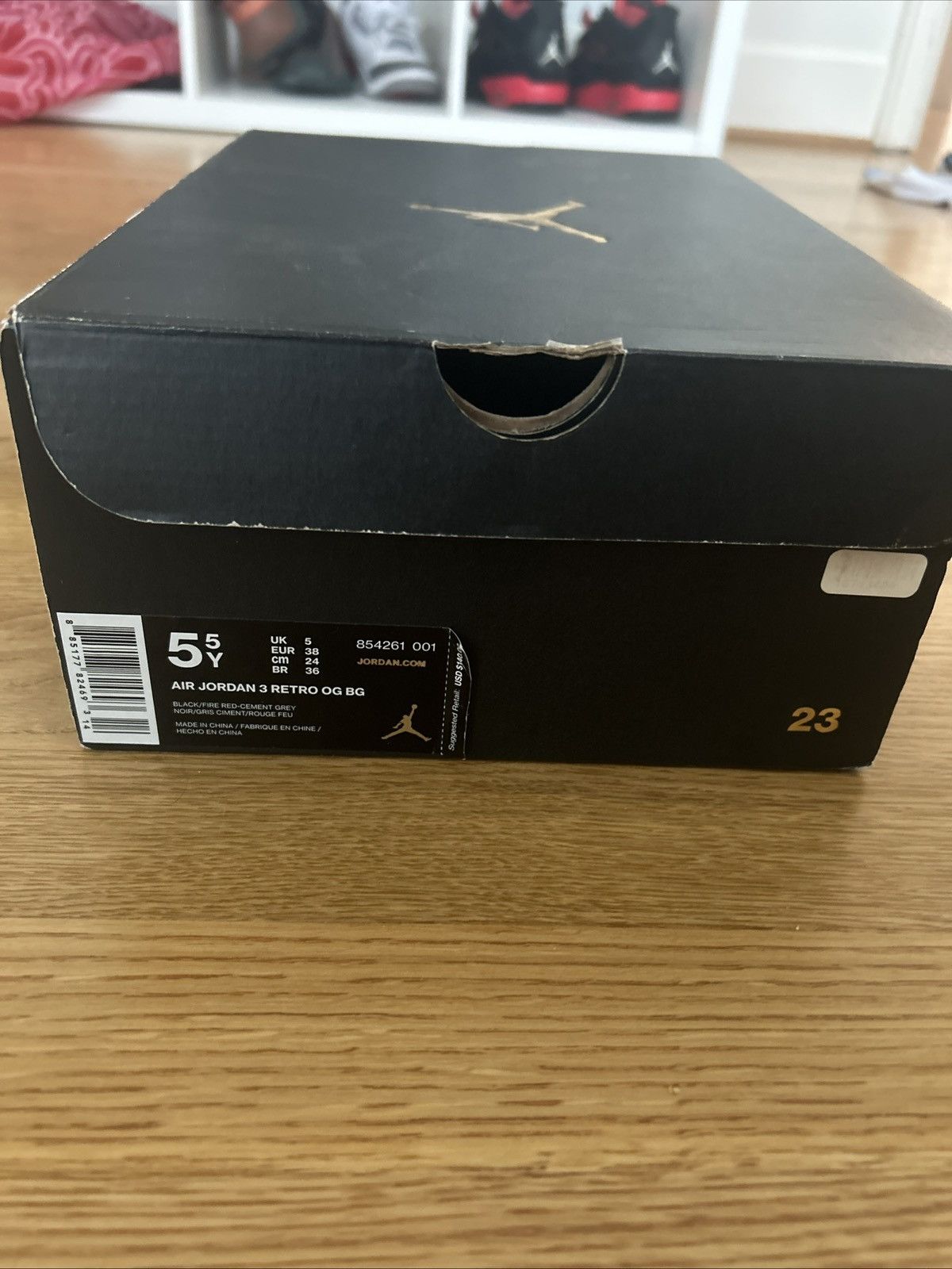 Jordan Brand × Nike Jordan 3 Black Cement 2018 gs Size US 5.5 / EU 38 - 7 Thumbnail