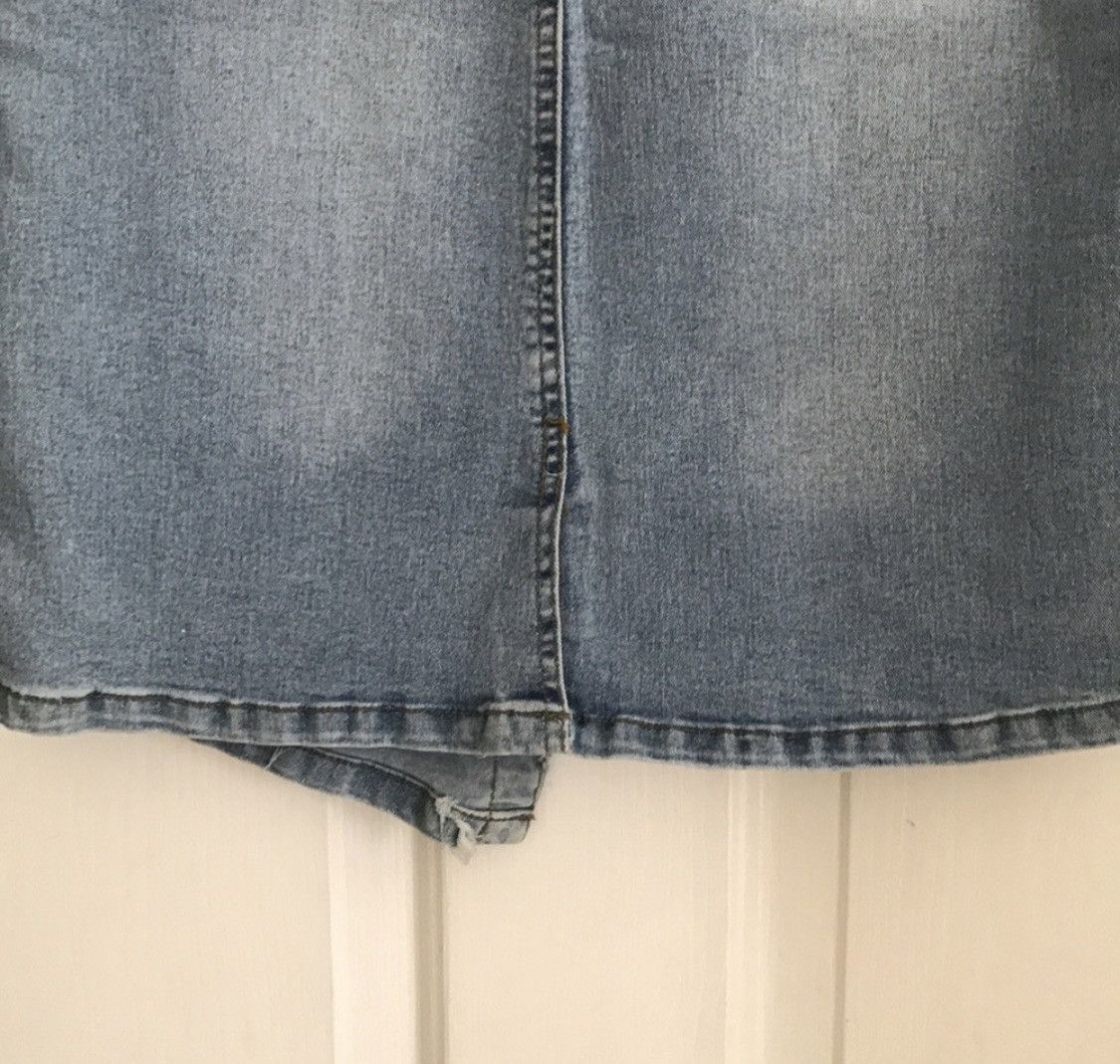 Other HIGH WAISTED BACK SLIT ASYMMETRICAL EMBELLISHED JEAN SKIRT Size 26" / US 2 / IT 38 - 10 Thumbnail
