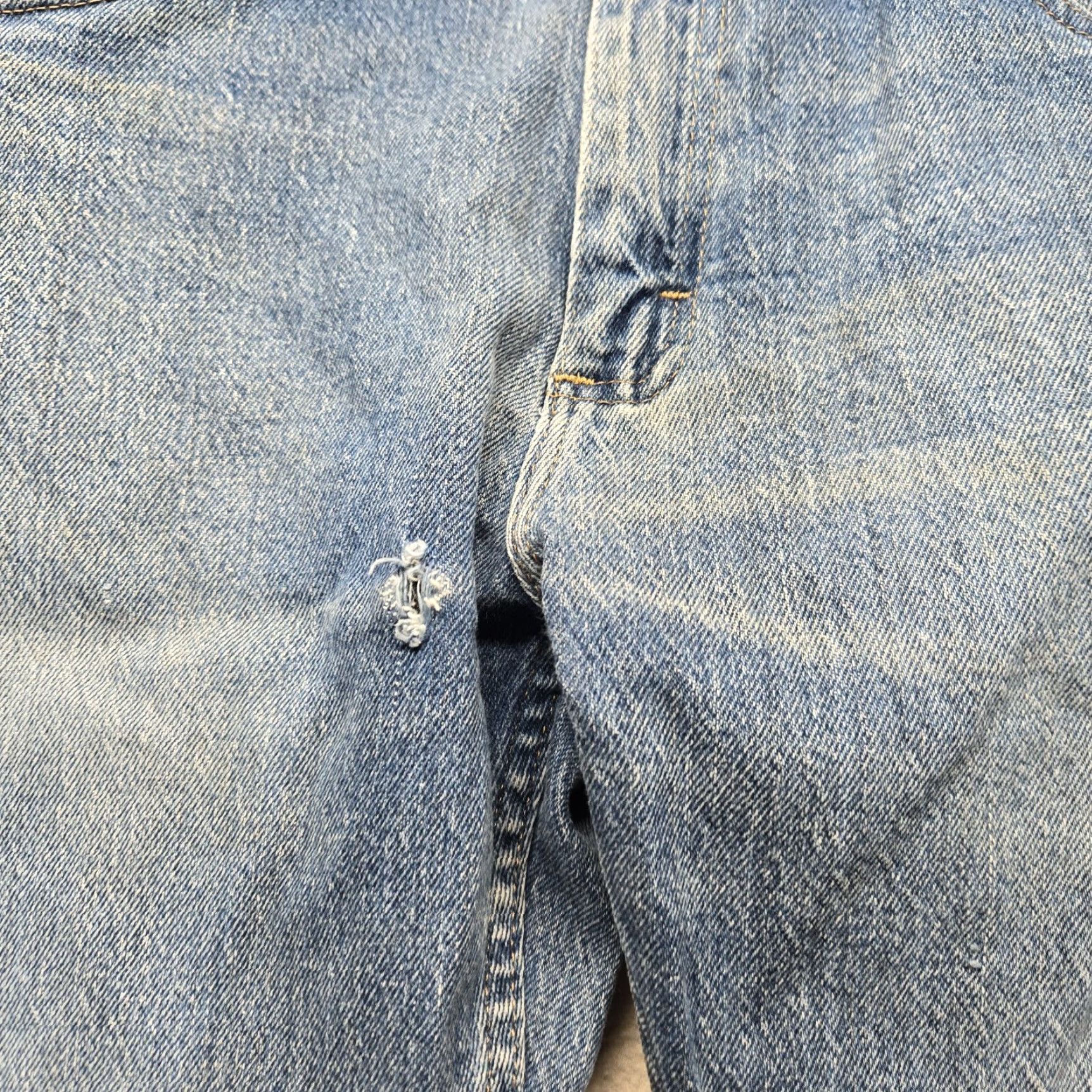 Wrangler Wrangler Relaxed Fit Jeans Medium Wash Straight Leg Men's 31x30 Blue Denim Size US 31 - 3 Thumbnail