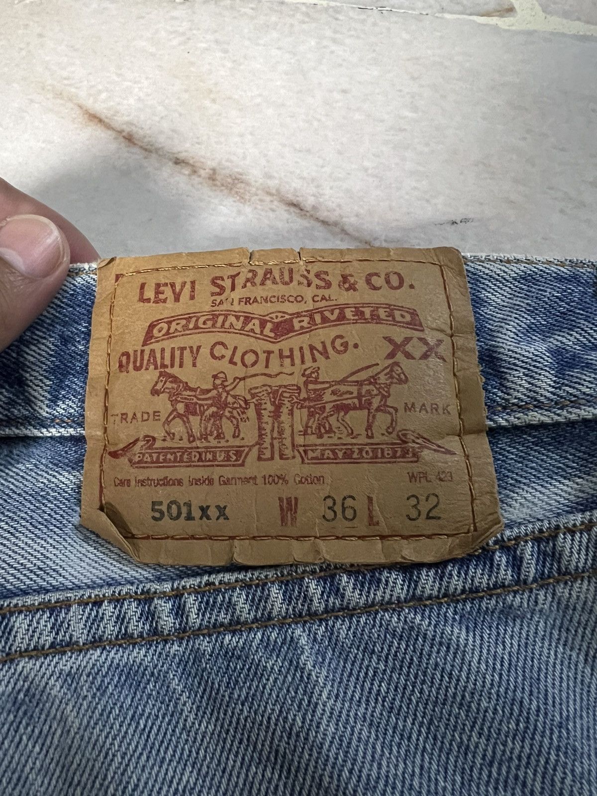 Levi's 💥LIMITED EDITION💥VINTAGE 90’S LEVIS 501XX DISTRESSED JEANS Size US 34 / EU 50 - 19 Thumbnail