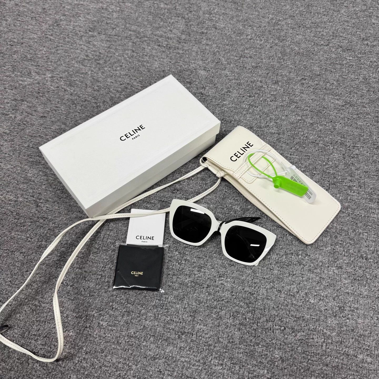 Celine Celine logo sunglasses 99 new w/ original box Size ONE SIZE - 1 Thumbnail