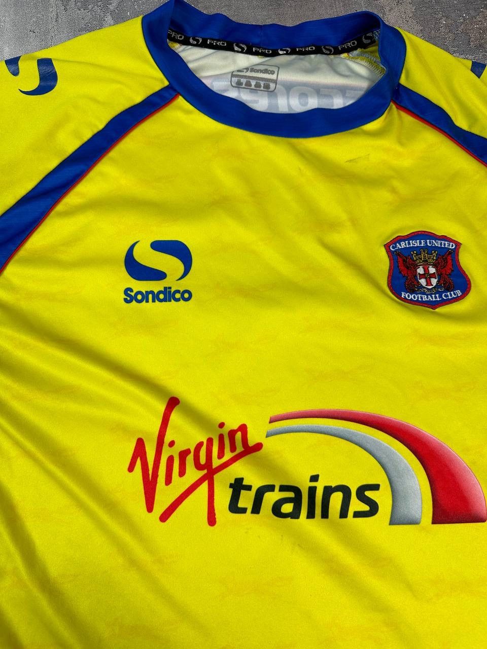 Other Carlisle United Football Club Sondico Soccer Jersey Size US XXL / EU 58 / 5 - 4 Thumbnail