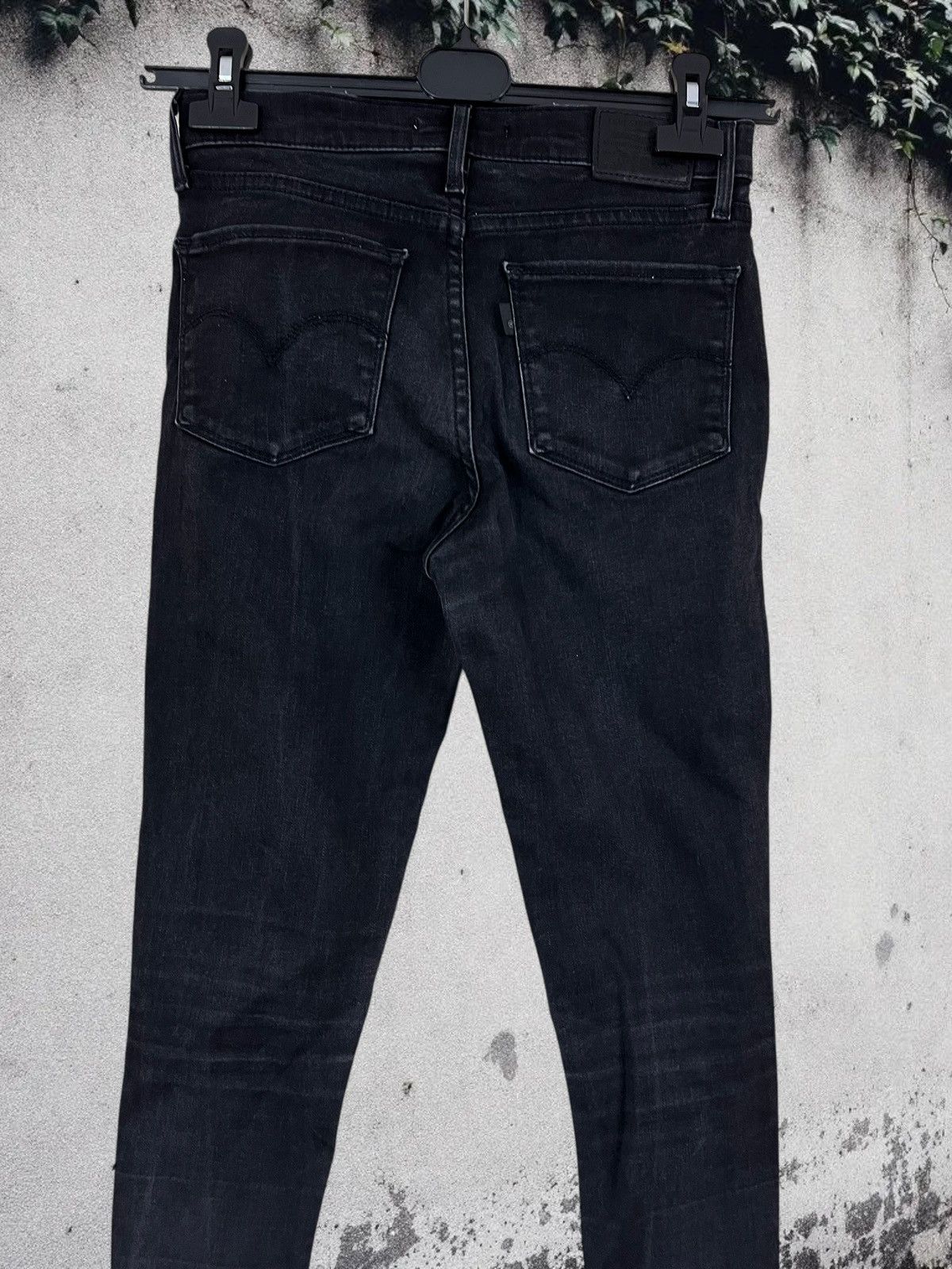 Levi's Levi’s 720 High Rise Super Skinny jeans size W26 L28 Size 26" / US 2 / IT 38 - 4 Thumbnail