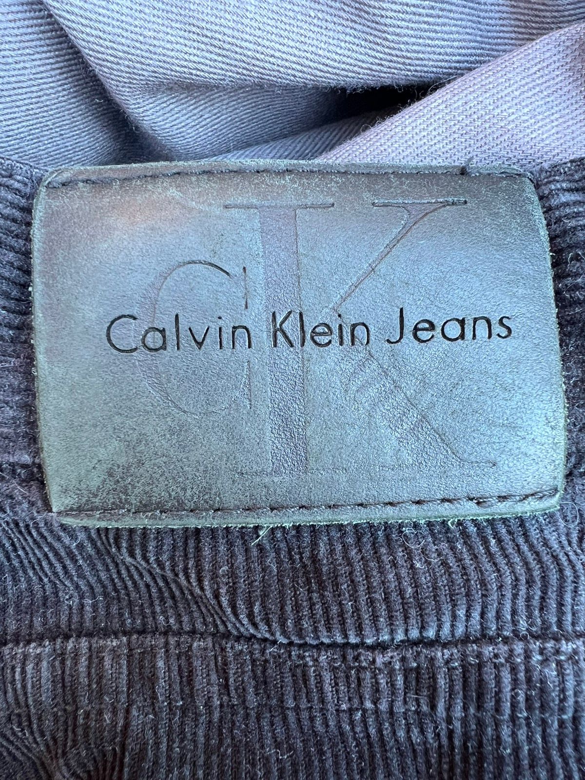 Calvin Klein Y2K Vintage Baggy Calvin Klein Corduroy Casual / Skate Pants Size 30" / US 8 / IT 44 - 4 Preview