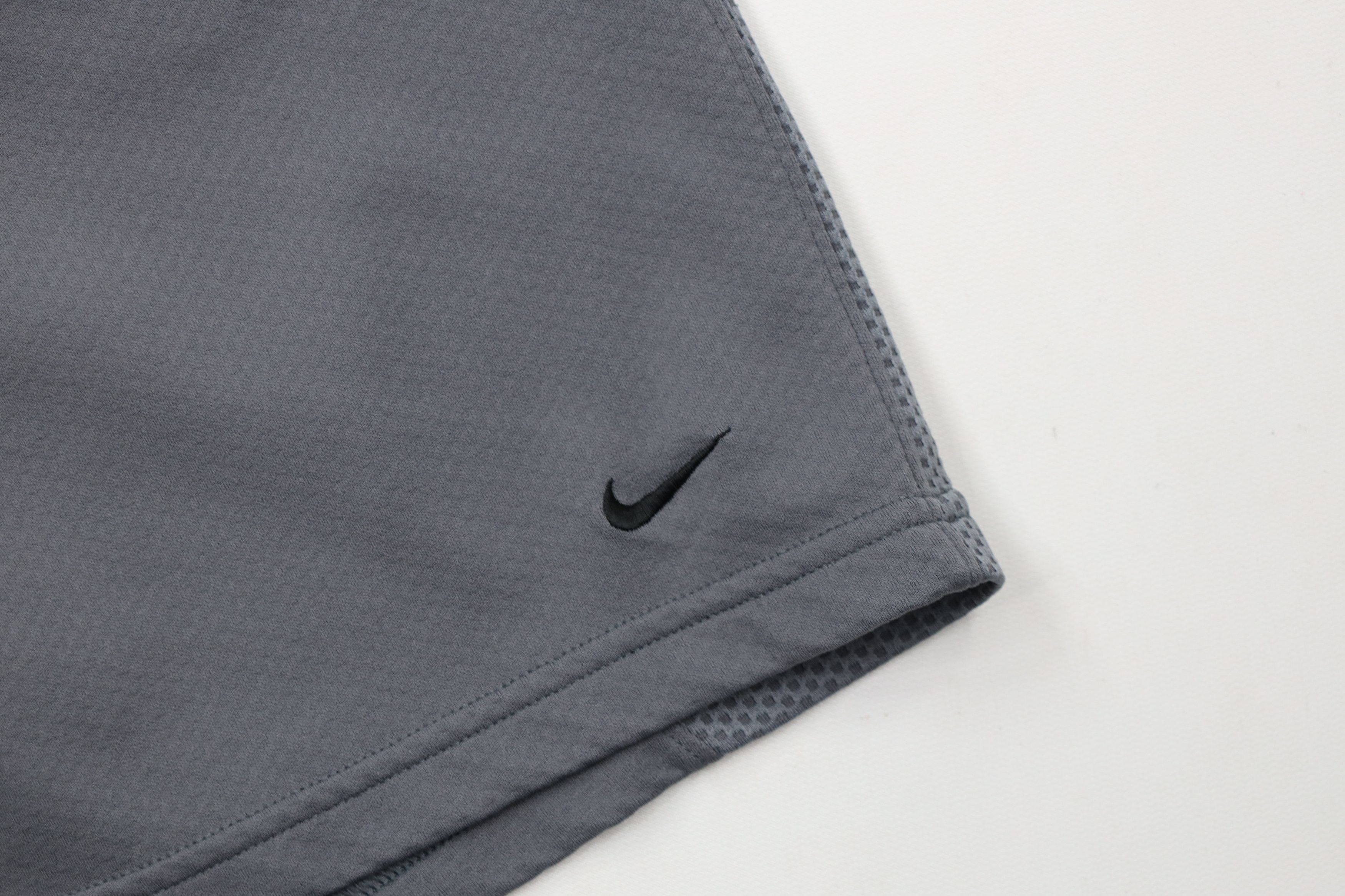 Nike × Vintage Vintage Nike Mini Swoosh Above Knee Shorts Gray Polyester Size US 34 / EU 50 - 5 Thumbnail