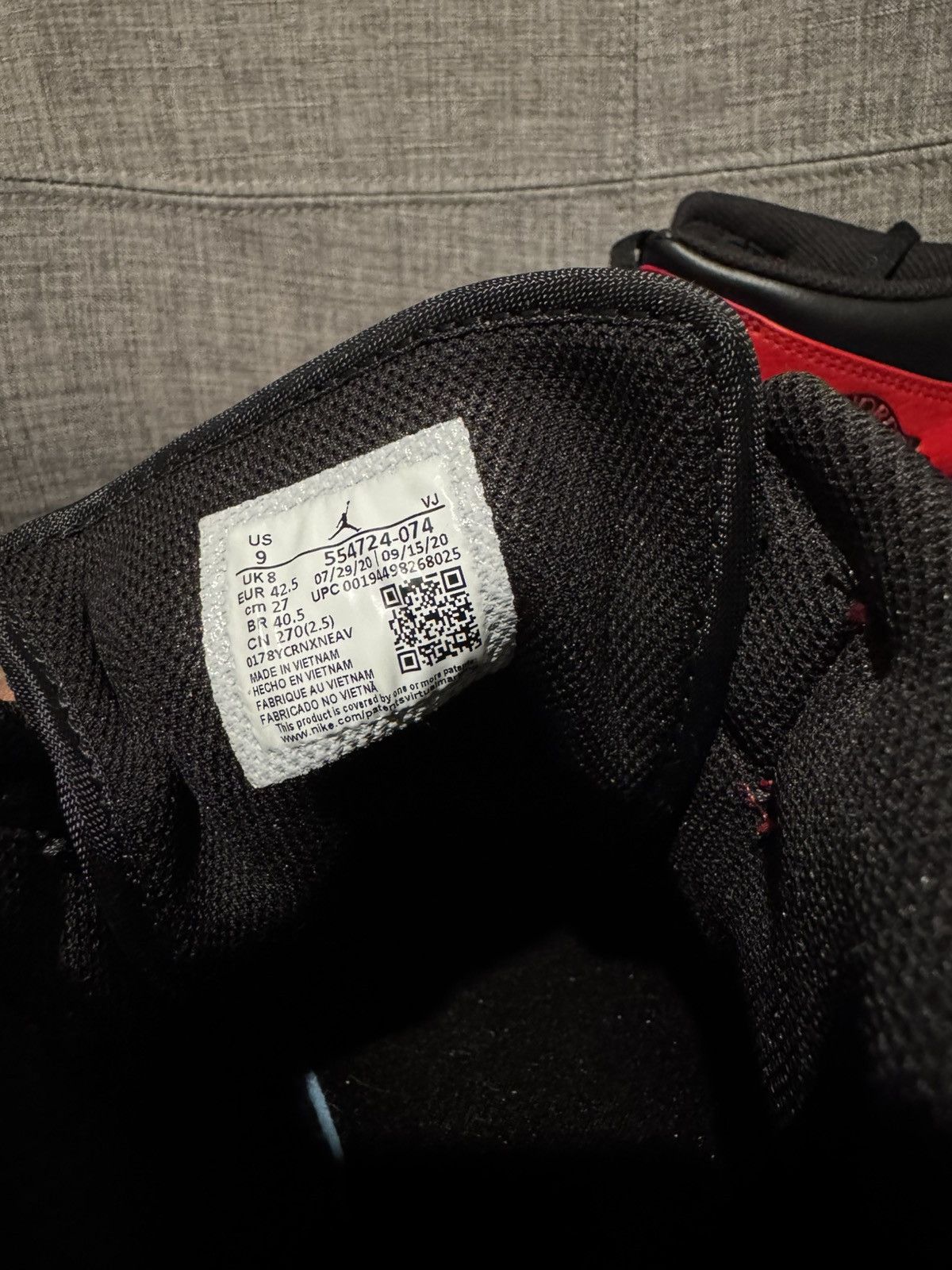 Jordan Brand Air Jordan 1 Mid Size US 9 / EU 42 - 3 Thumbnail