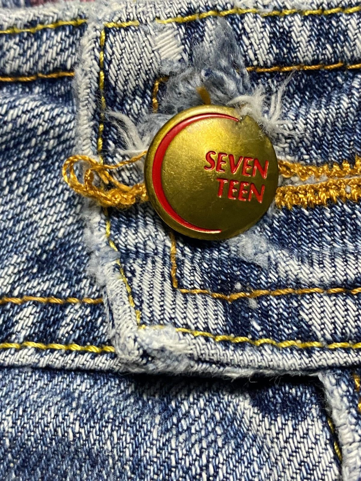 Japanese Brand Vtg Japanese Brand C Seventeen Light Distressed Flare Jeans Size US 30 / EU 46 - 9 Thumbnail