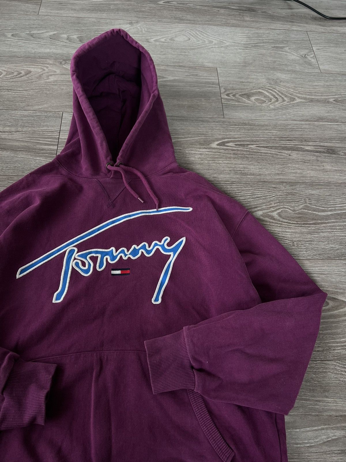 Tommy Hilfiger Tommy Hilfiger Jeans Signature Big Logo Purple Hoodie Size US L / EU 52-54 / 3 - 16 Thumbnail