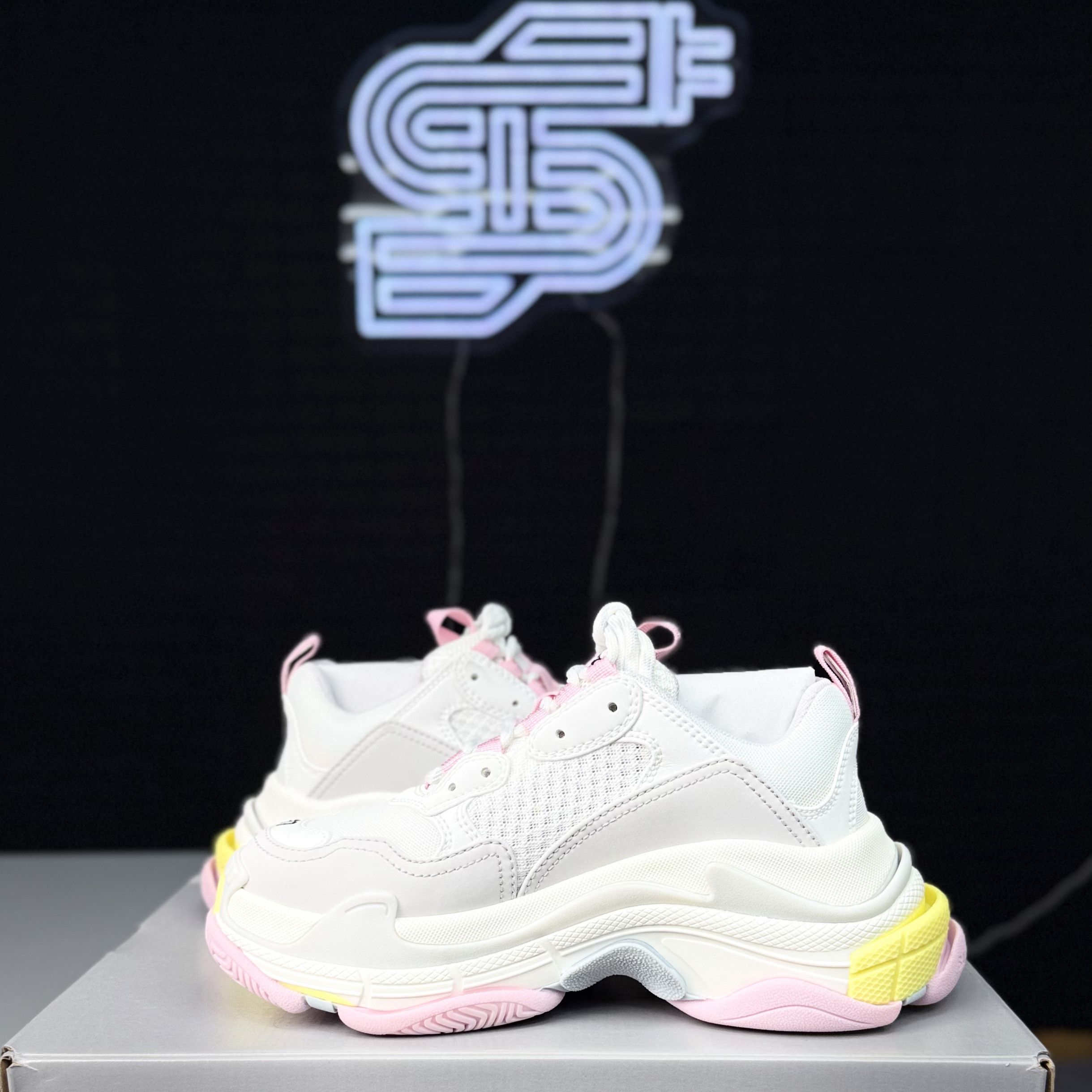 Balenciaga Balenciaga Triple-S White/Pink/Yellow Size US 7.5 / EU 40-41 - 4 Thumbnail