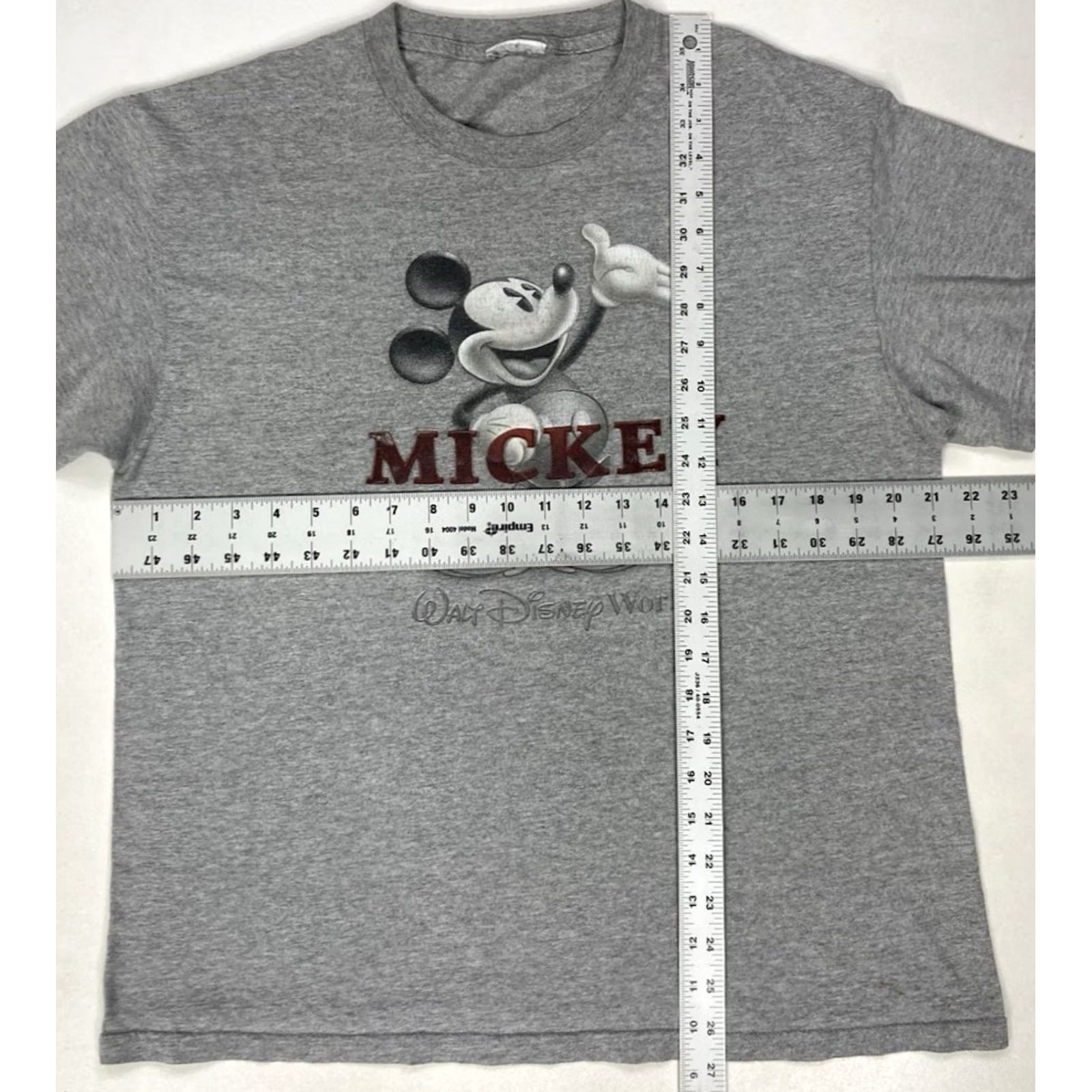 Disney VINTAGE Disney Mickey Mouse Graphic T-shirt Men Large Gray Crew Neck Short Sleeve Shirt Size US L / EU 52-54 / 3 - 6 Thumbnail