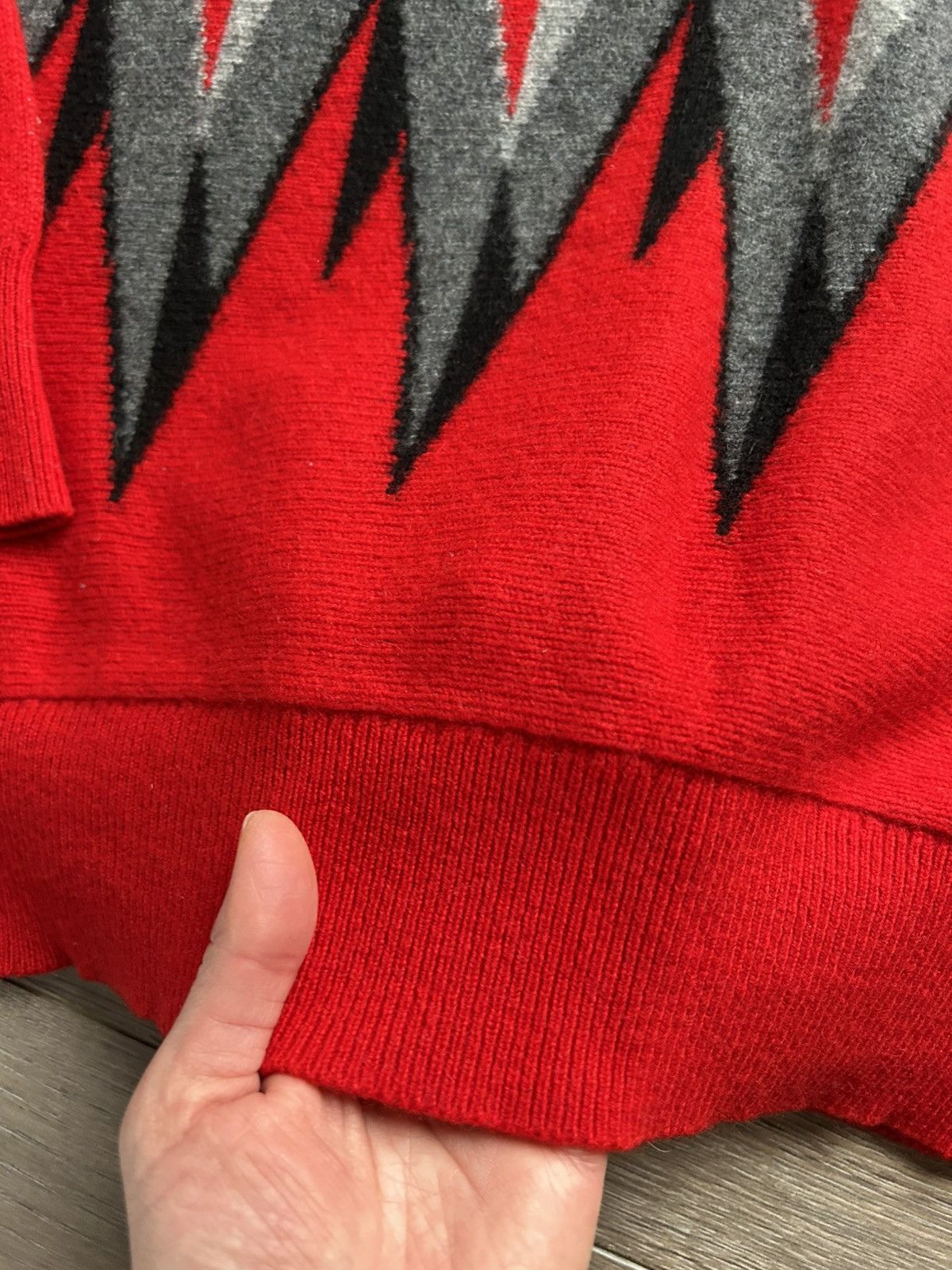 Other Luxury vintage 100% cashmere jumper mountains apres ski M Size US M / EU 48-50 / 2 - 5 Thumbnail