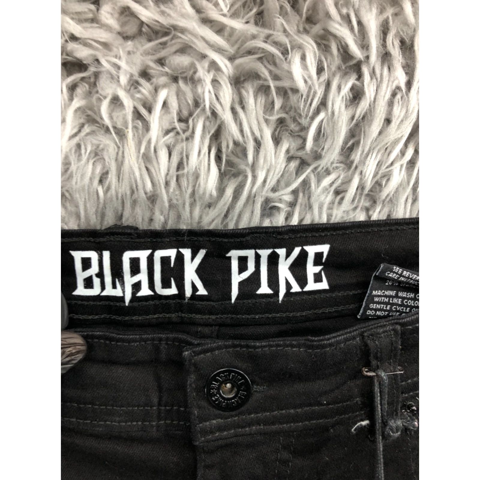 Vintage Black Pike Bermuda Shorts Mens 34 Dark Wash Black Orange Bermuda Shorts Mens 34 Dark Wash Black Pike Size US 34 / EU 50 - 6 Thumbnail