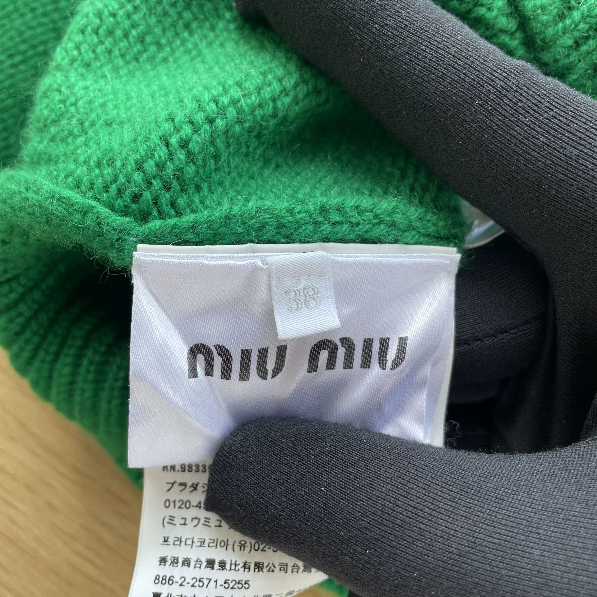 Miu Miu MIU MIU 99 new cashmere pearl gem green women's sweater 38 Size XS / US 0-2 / IT 36-38 - 5 Thumbnail