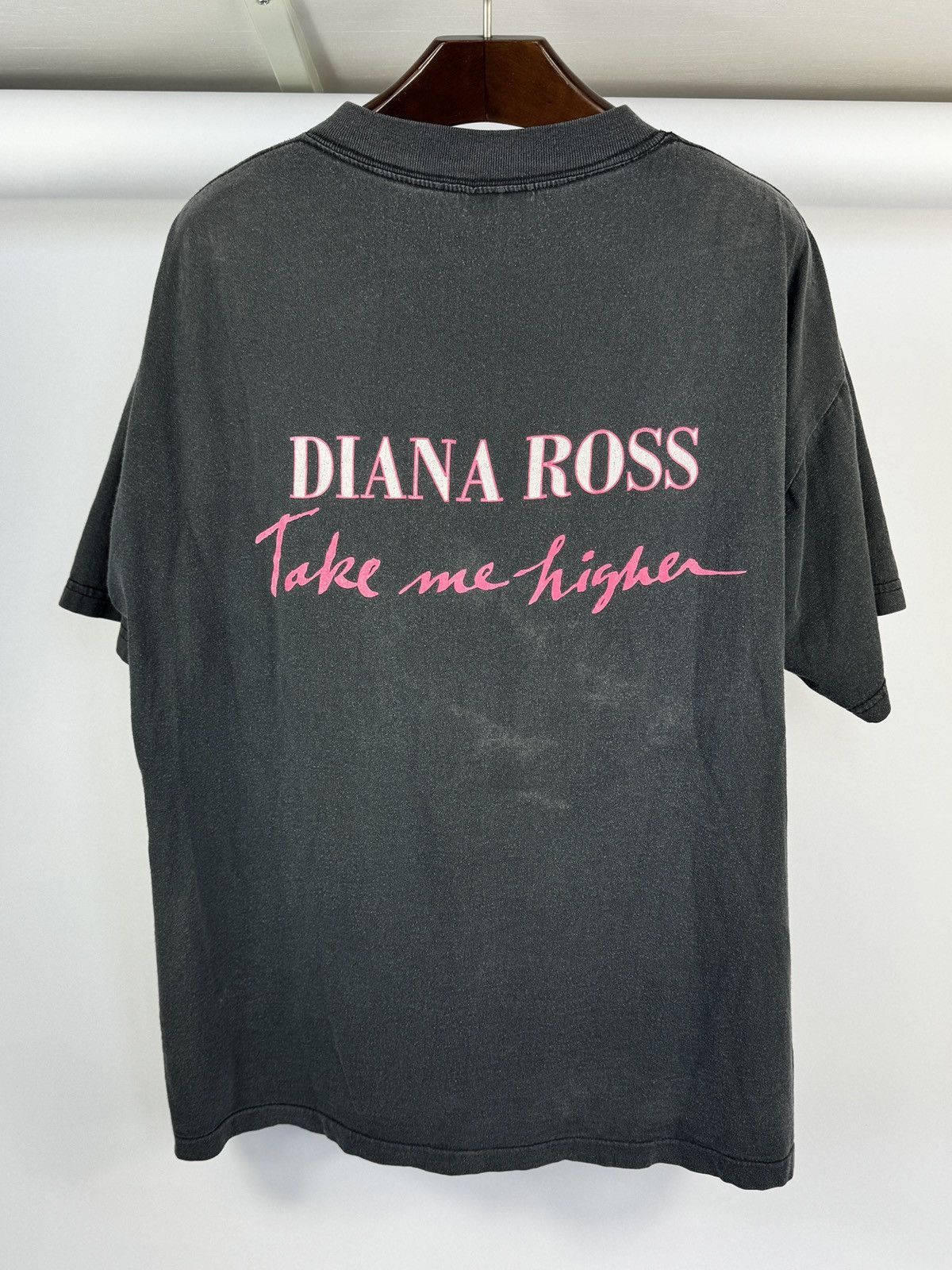 Vintage DIANA ROSS TAKE ME HIGHER TOUR 1995 VINTAGE T-SHIRT Size US XL / EU 56 / 4 - 3 Thumbnail