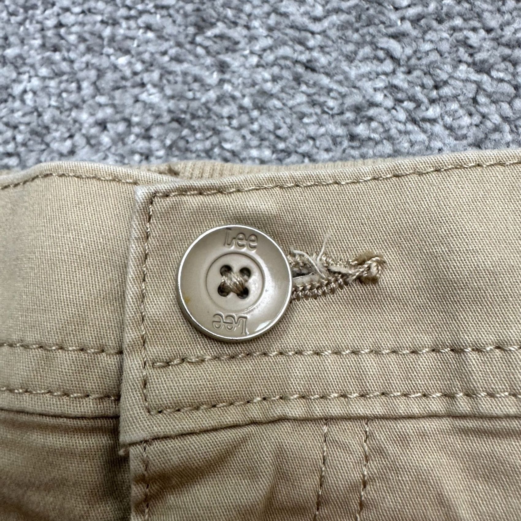 Lee Lee Cargo Capri Cropped Pants Womens Medium Khaki Cotton Relaxed Fit Size 32" / US 10 / IT 46 - 3 Thumbnail