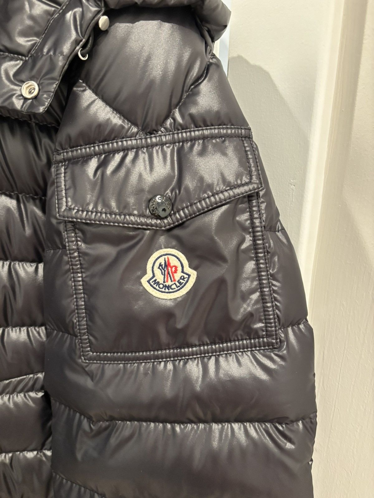 Moncler Moncler Lauros Short Down Jacket Size US XL / EU 56 / 4 - 3 Thumbnail