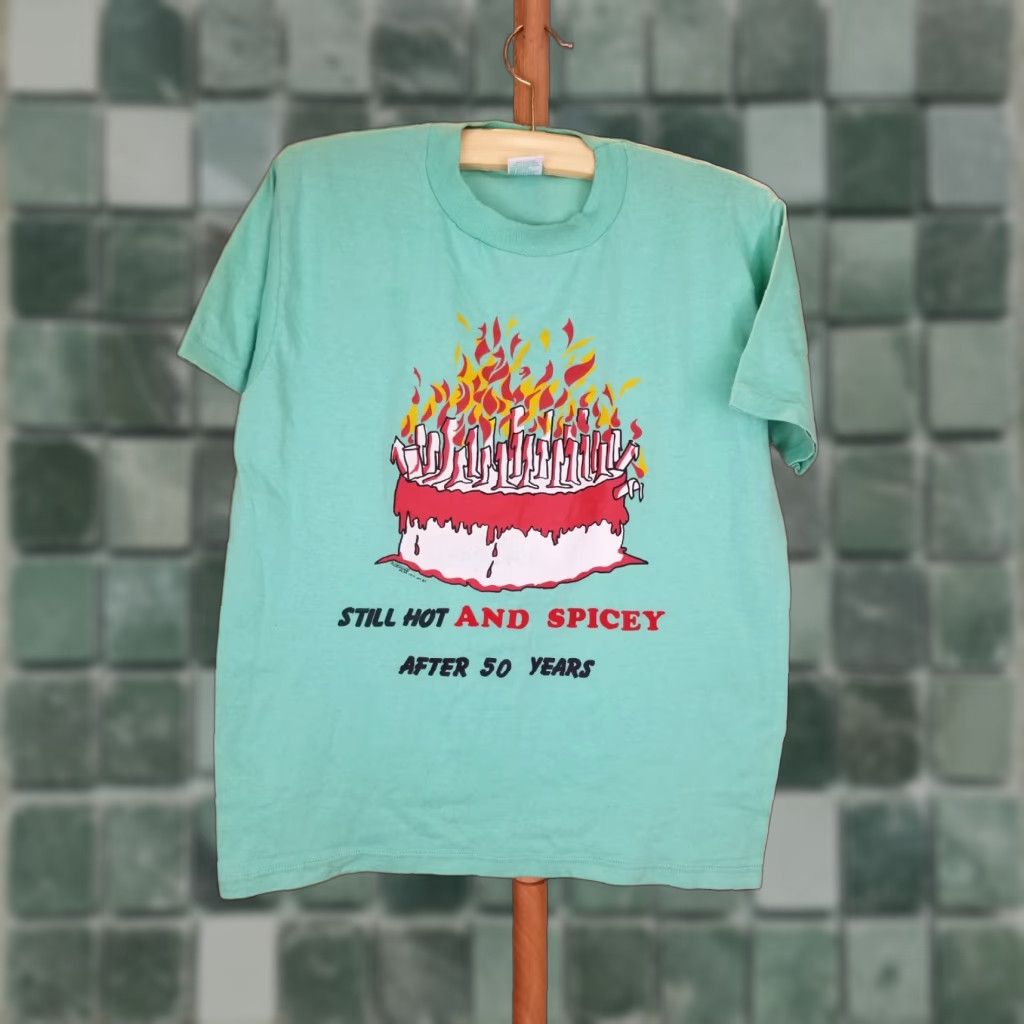 Vintage VINTAGE 88' STILL HOT AND SPICEY AFTER 50 YEARS SINGLE STITCH 50/50 T-SHIRT L Mens Green Cotton Short Sleeve Round Neck Size US L / EU 52-54 / 3 - 1 Thumbnail