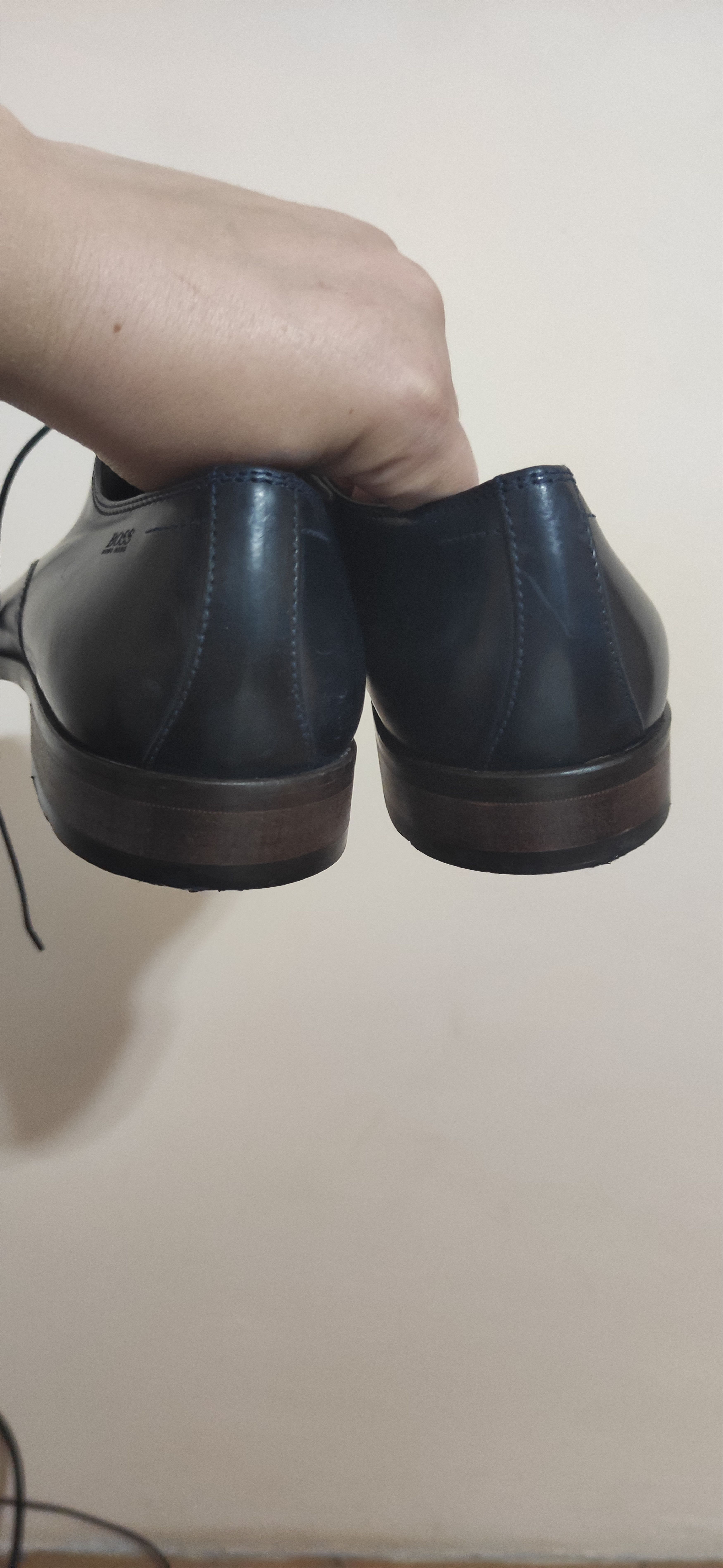 Hugo Boss The men's shoes Hugo Boss Size US 7 / EU 40 - 6 Thumbnail