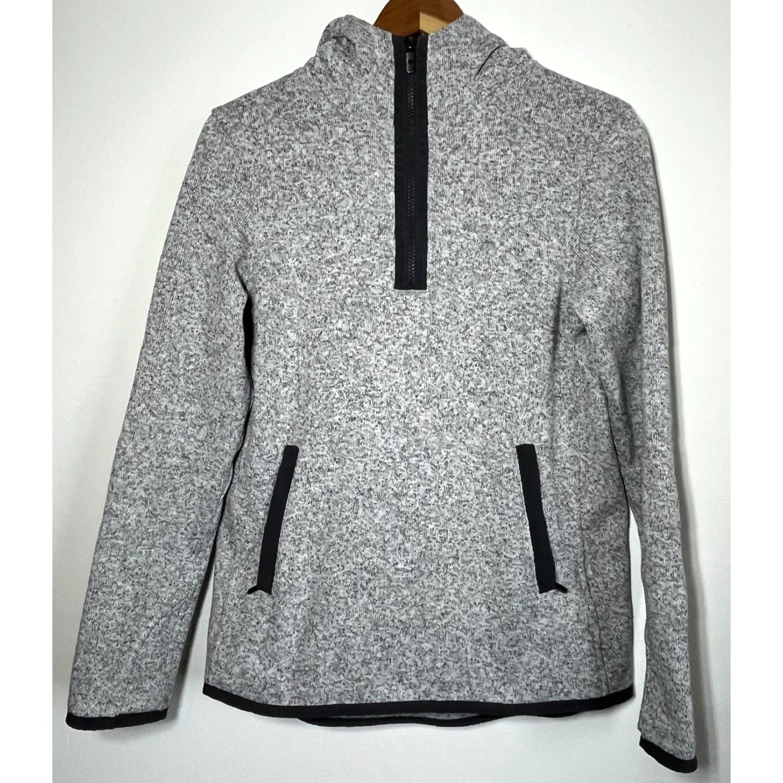 Lululemon VINTAGE Lululemon Women's Pullover Hoodie XS? (Original has Sz 6) Size M / US 6-8 / IT 42-44 - 3 Thumbnail